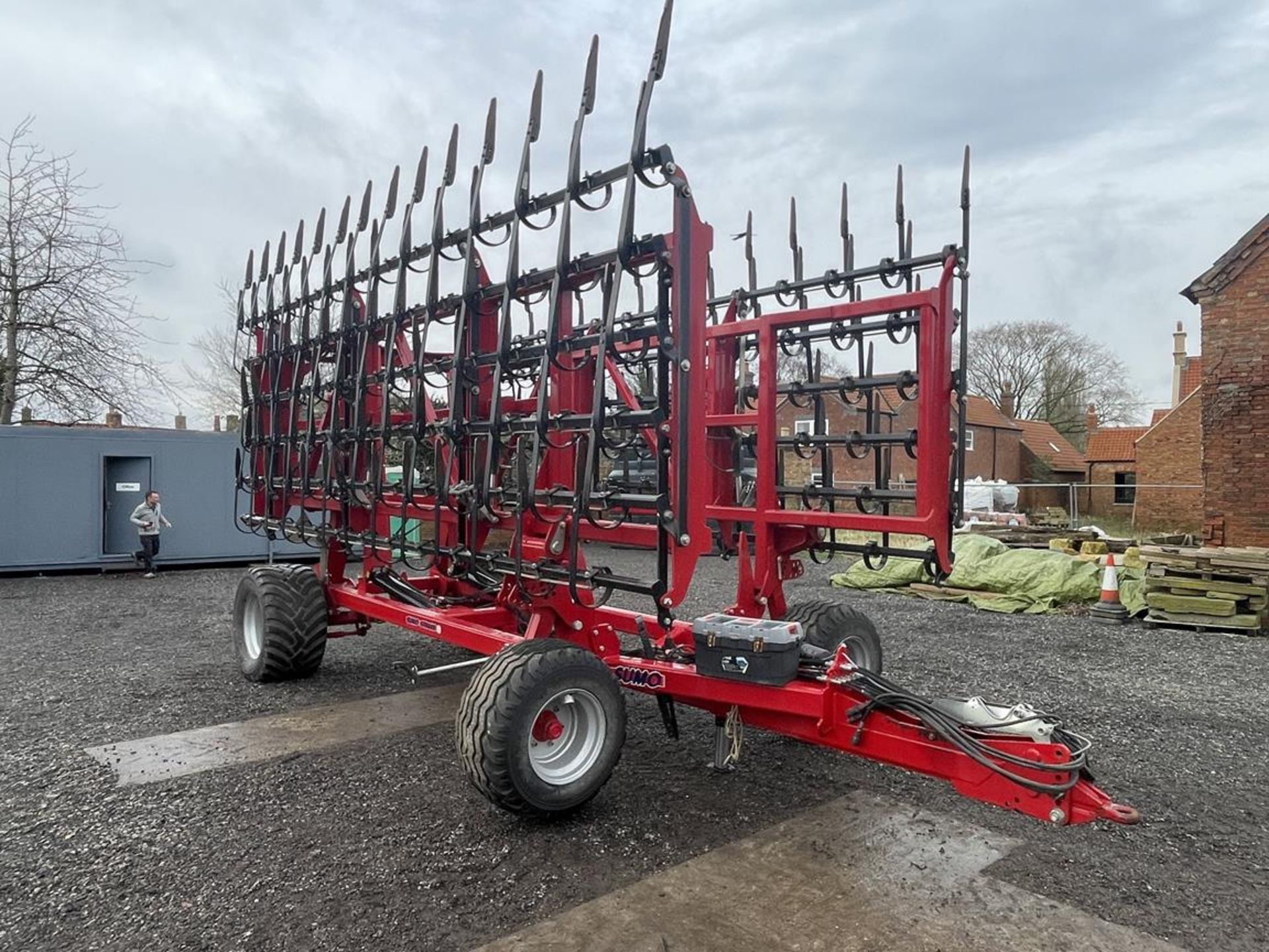 2017 Sumo Strake S12 High Speed Straw Rake, S/No. AG251, 160 Tungsten Tipped Tines, Hydraulic - Image 3 of 8