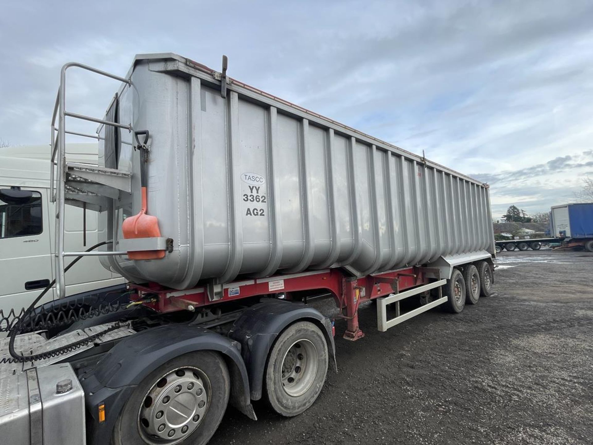 2014 Fruehauf Bulker Triple Axle Tipper Trailer, VIN: SFRWAD553EG701201, 39,000kg Max Capacity, - Image 2 of 16