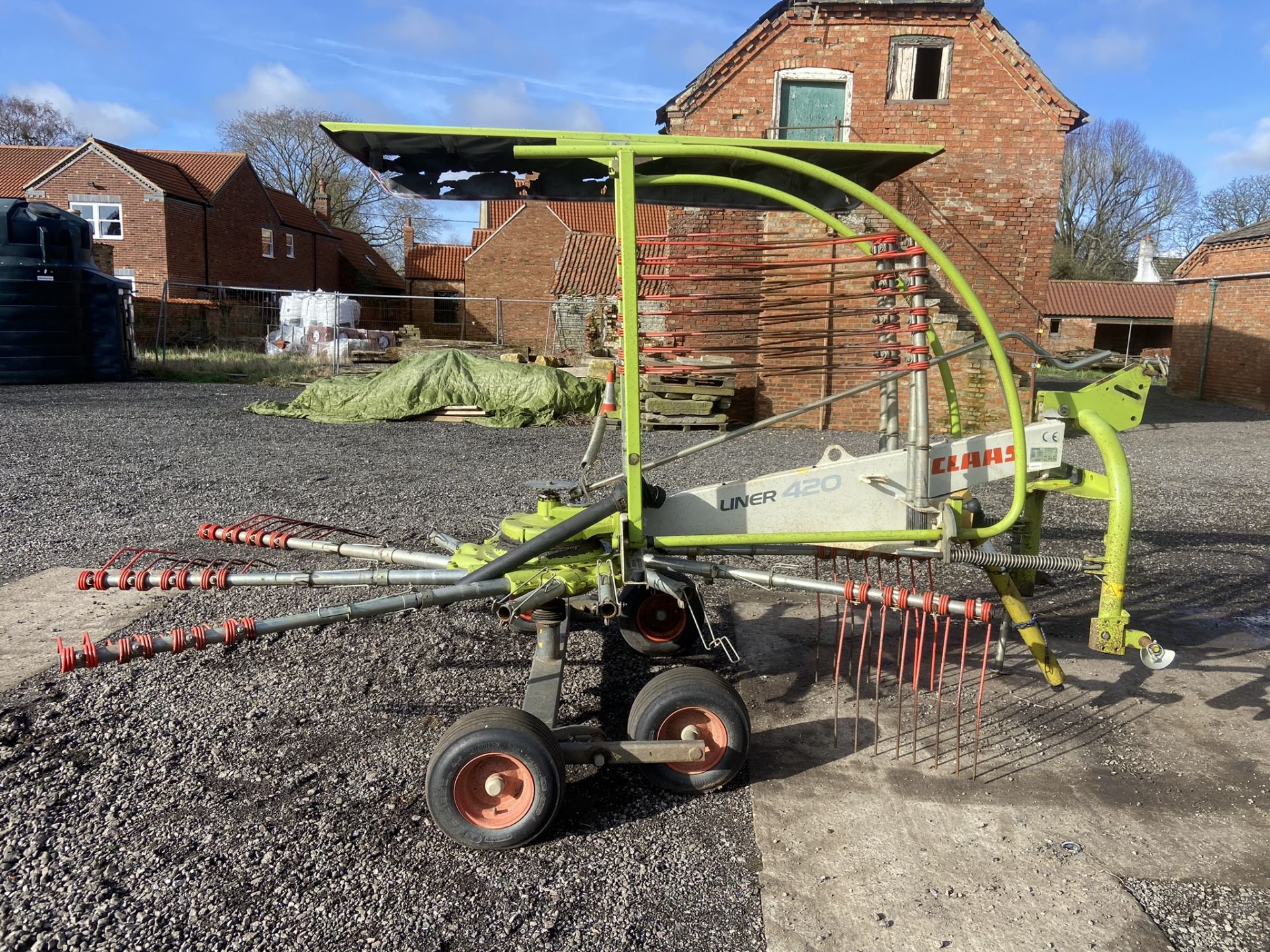 2013 Claas Liner 420 Type G11 Single Rotor Rake, S/No. G1102521, Mass Weight 650kg, 12 Tine Arms, - Image 3 of 7