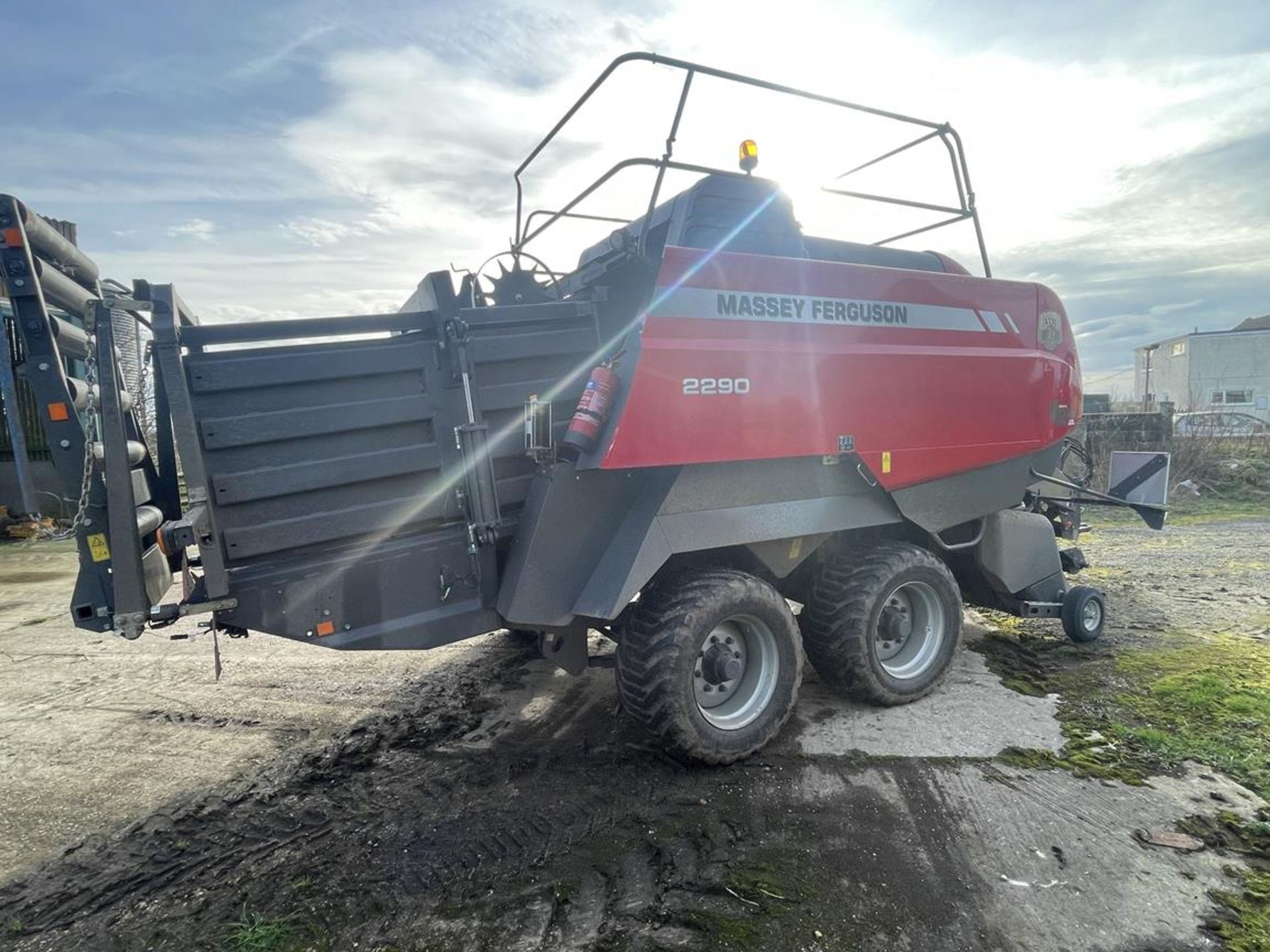 2017 Massey Ferguson MF2290 Model SQ Twin Axle Baler, S/No. AGCM22900HHB15147, 29,670 bales, - Image 6 of 14