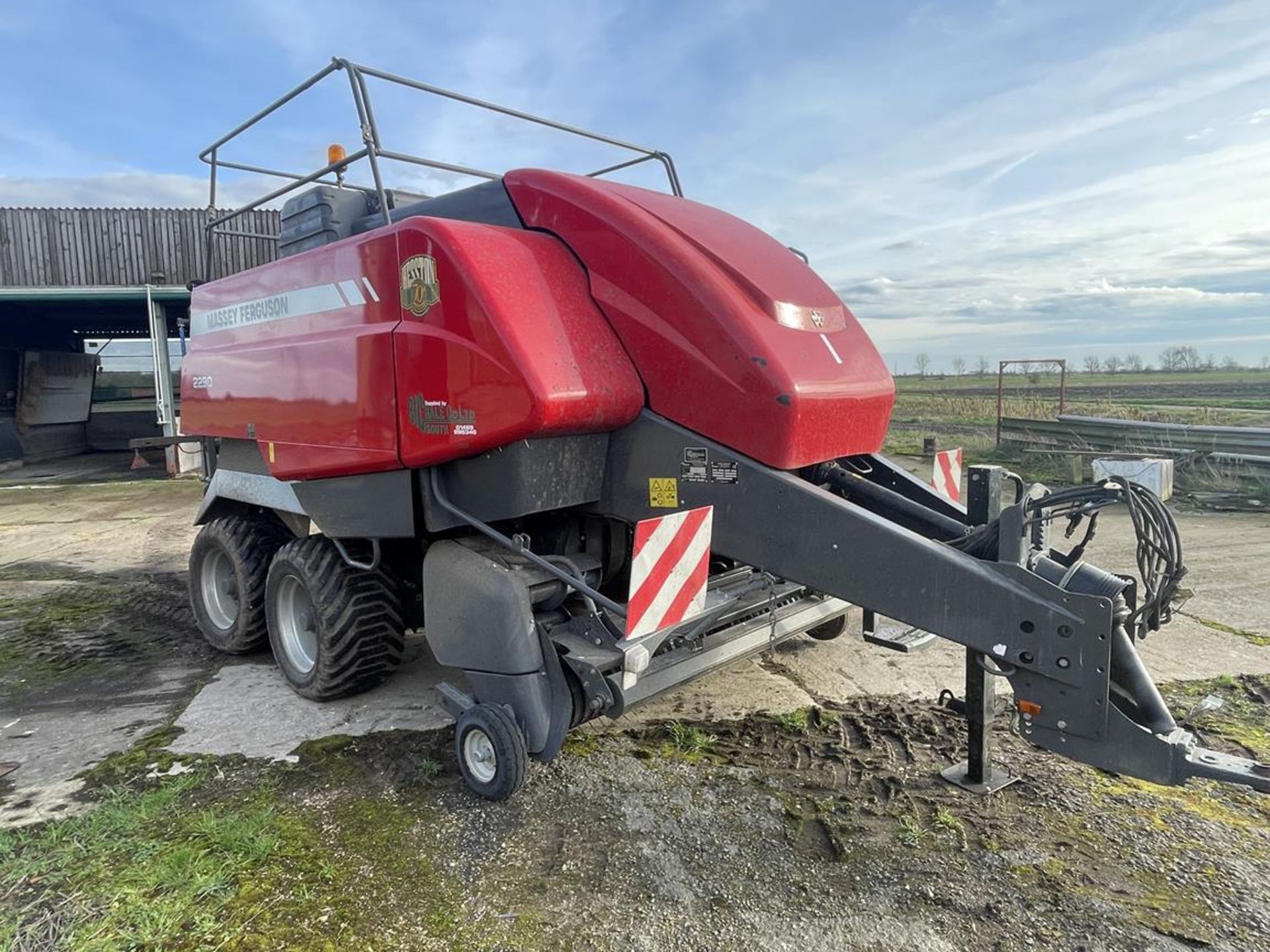 2017 Massey Ferguson MF2290 Model SQ Twin Axle Baler, S/No. AGCM22900HHB15147, 29,670 bales, - Image 2 of 14