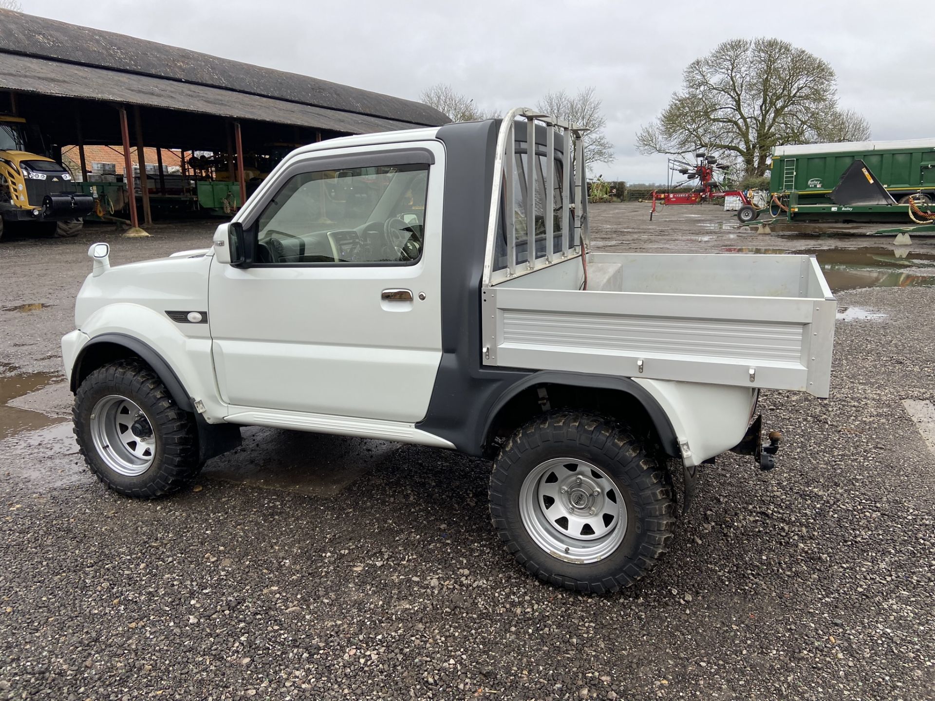 2014 Suzuki Jimny Land Venture Pickup Truck (AY64 JWU), VIN: JB43W580315, 29/10R15 Off Road Tyres ( - Image 4 of 9