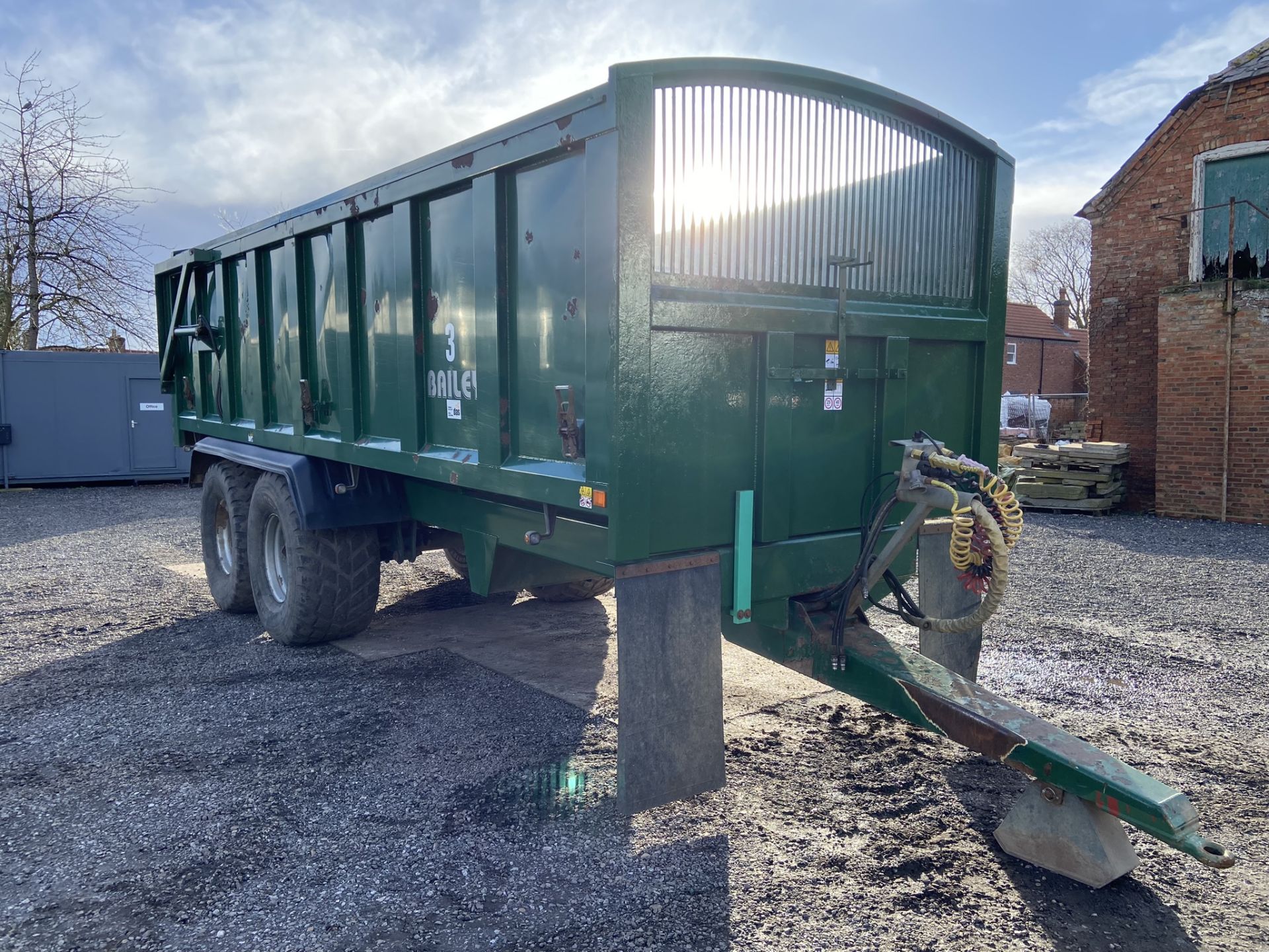 2015 Bailey TB 16-Ton Double Axle Hydraulic Tipper Trailer S/No. 14276, 560/60R22.5 Flotation - Image 2 of 10