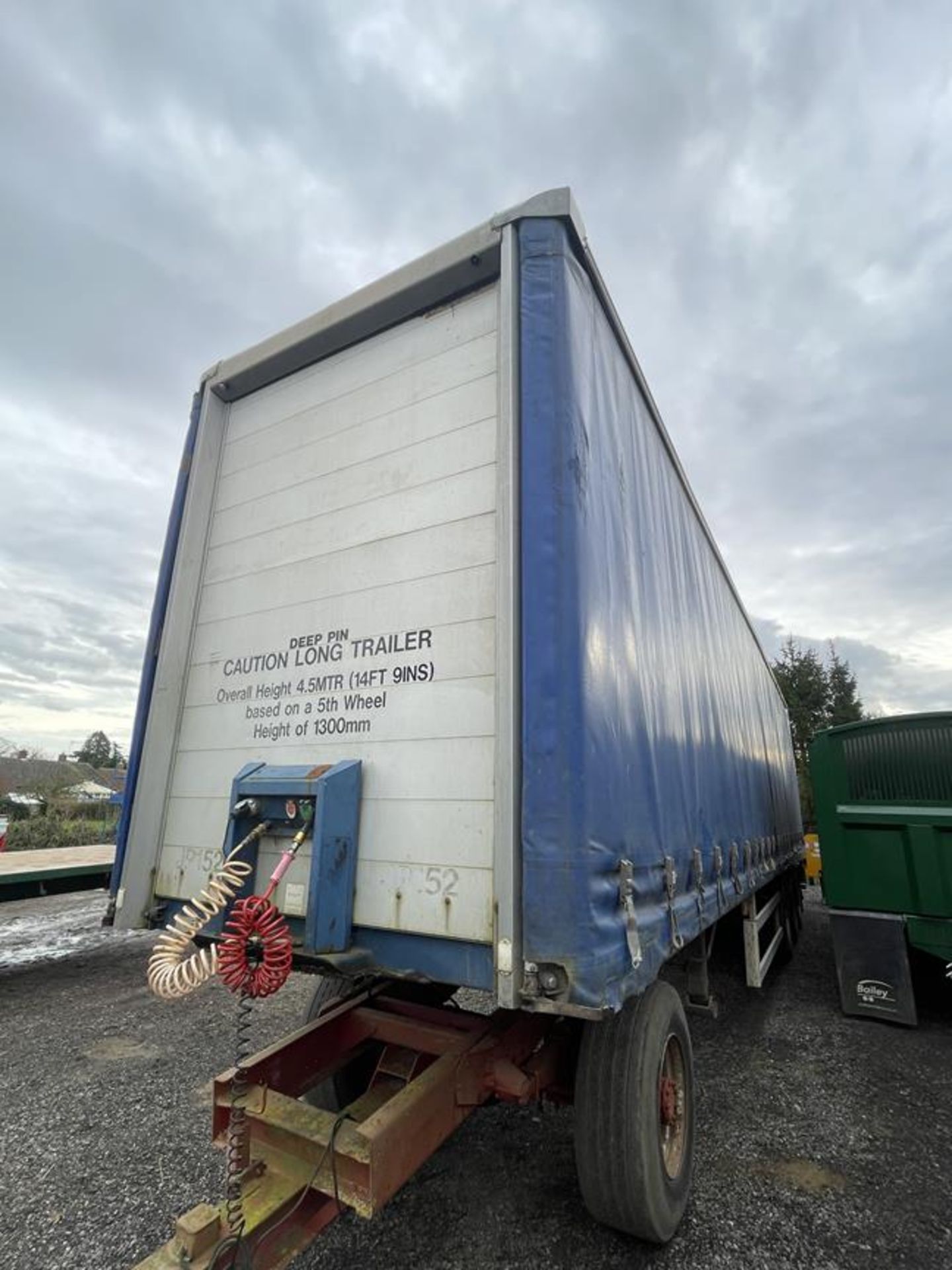 2000 Montracon SMRC3A16900M Triple Axle Curtainside Trailer S/No. 64332, VIN: 18509 - Image 7 of 12