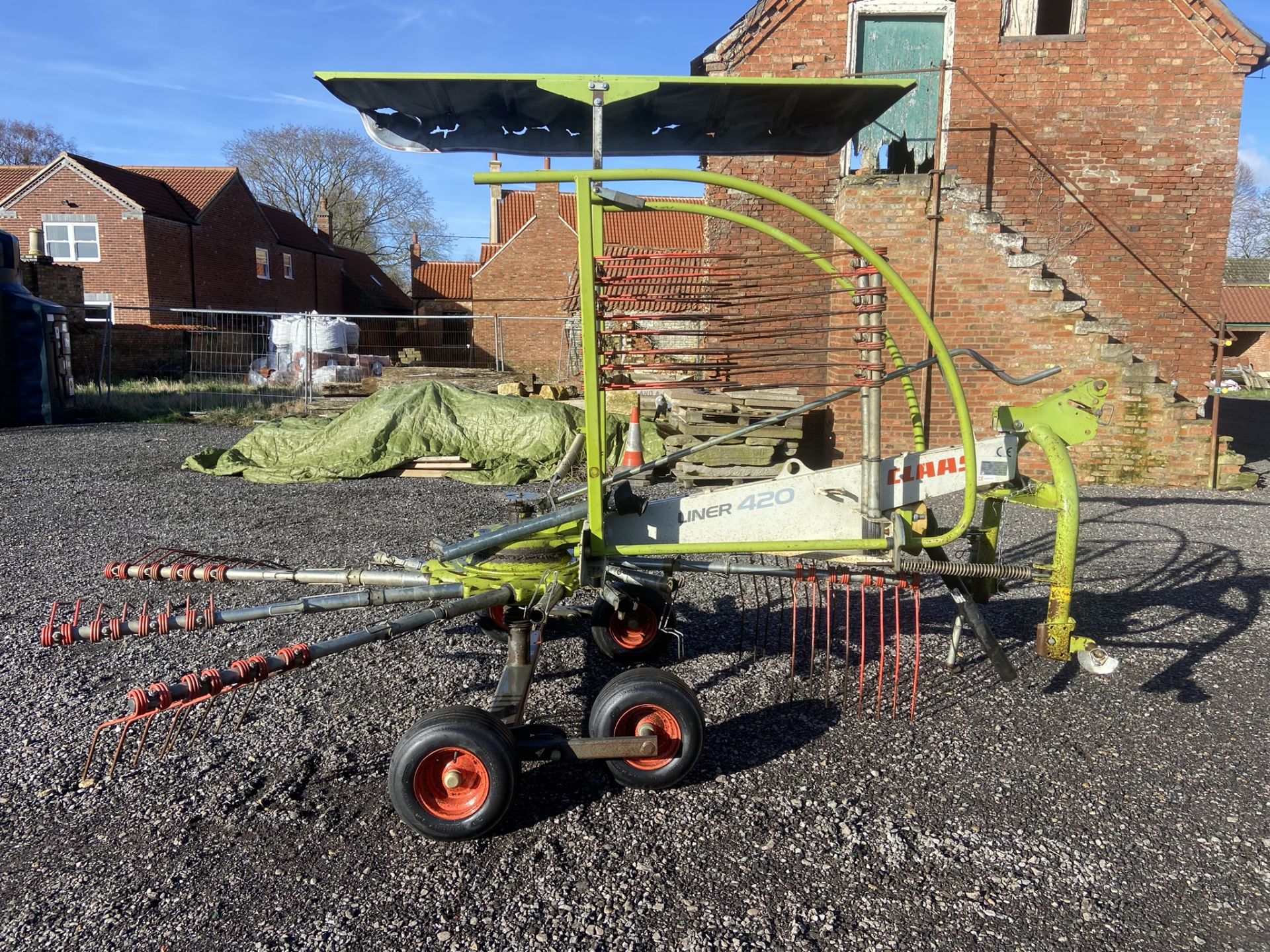 2013 Claas Liner 420 Type G11 Single Rotor Rake, S/No. G1101894, Mass Weight 650kg, 12 Tine Arms, - Bild 2 aus 5