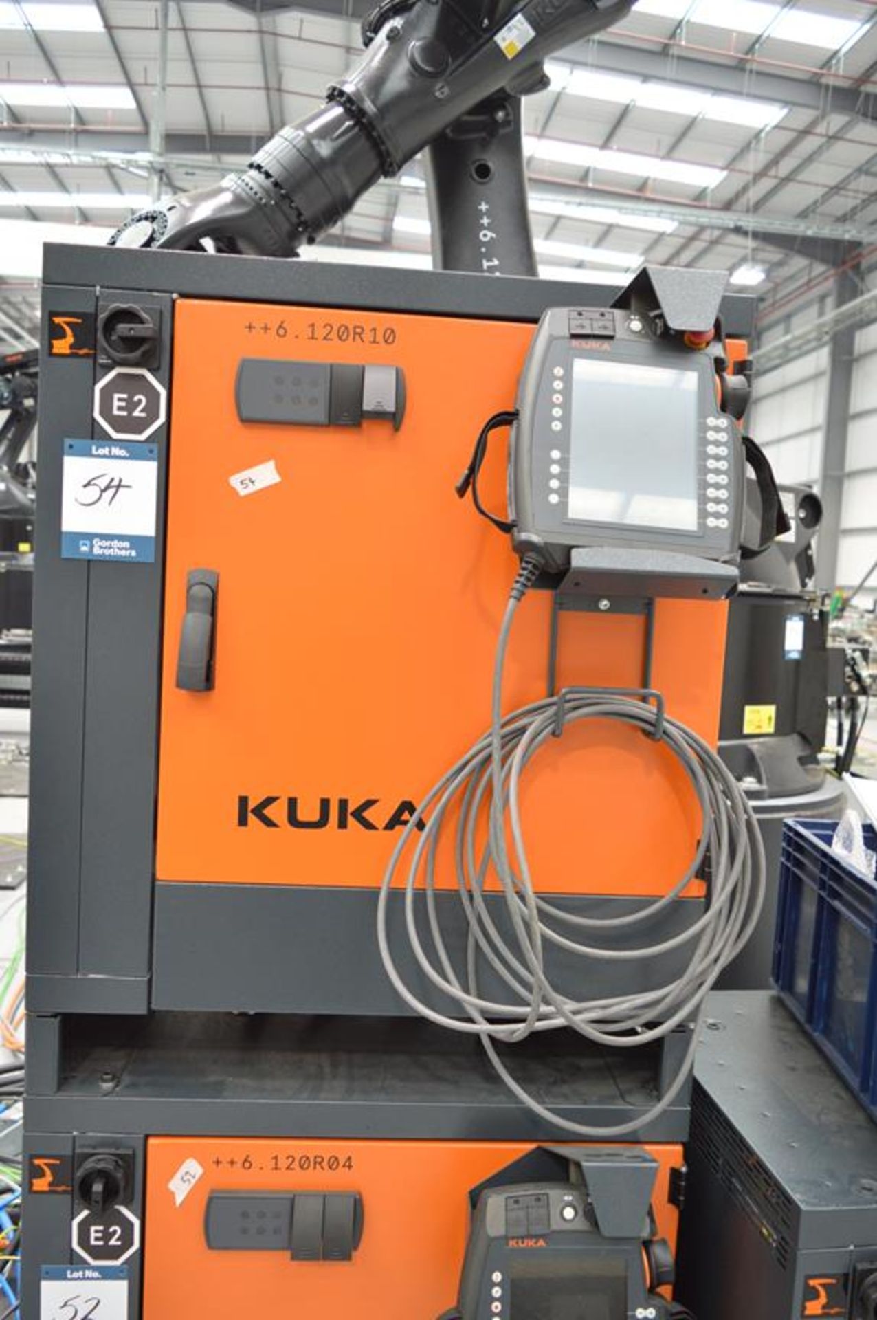 Kuka, KR280/R3080 FLR six axis robot on extended pedestal, Serial No. 4380878 (DOM: 2021) with KR C4 - Image 5 of 6