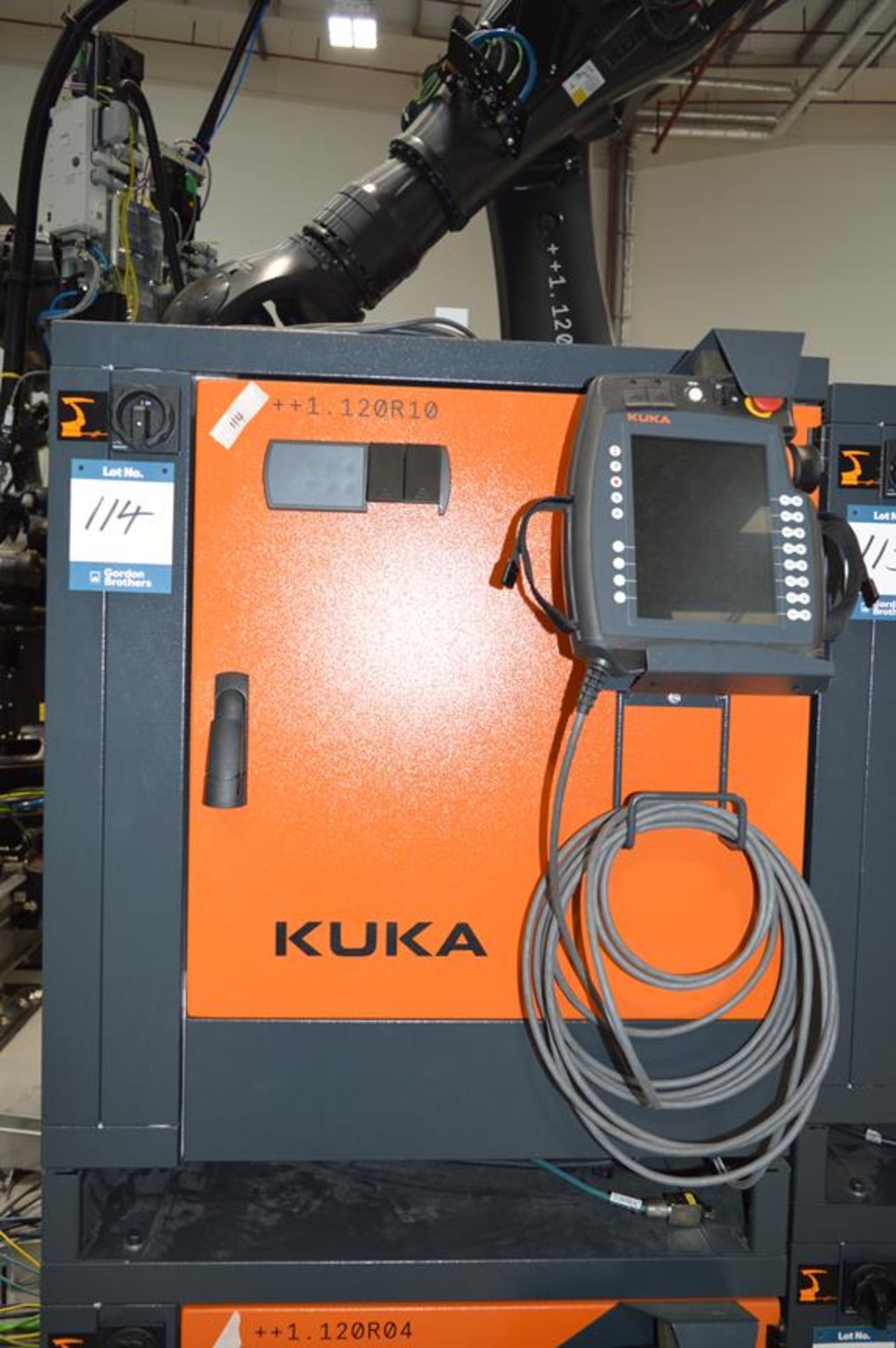 Kuka, KR280 R3080 FLR six axis robot on extended pedestal, Serial No. 4380792 (DOM: 2021) with KR C4 - Image 4 of 5