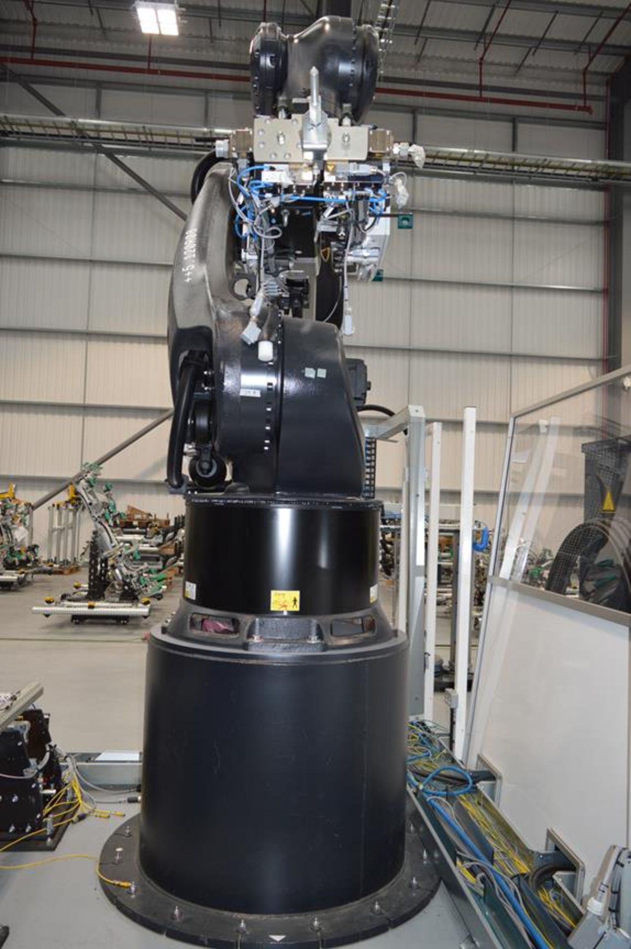 Kuka, KR280/R3080 FLR six axis robot on extended pedestal, Serial No. 4380894 (DOM: 2021) with KR C4 - Image 2 of 5