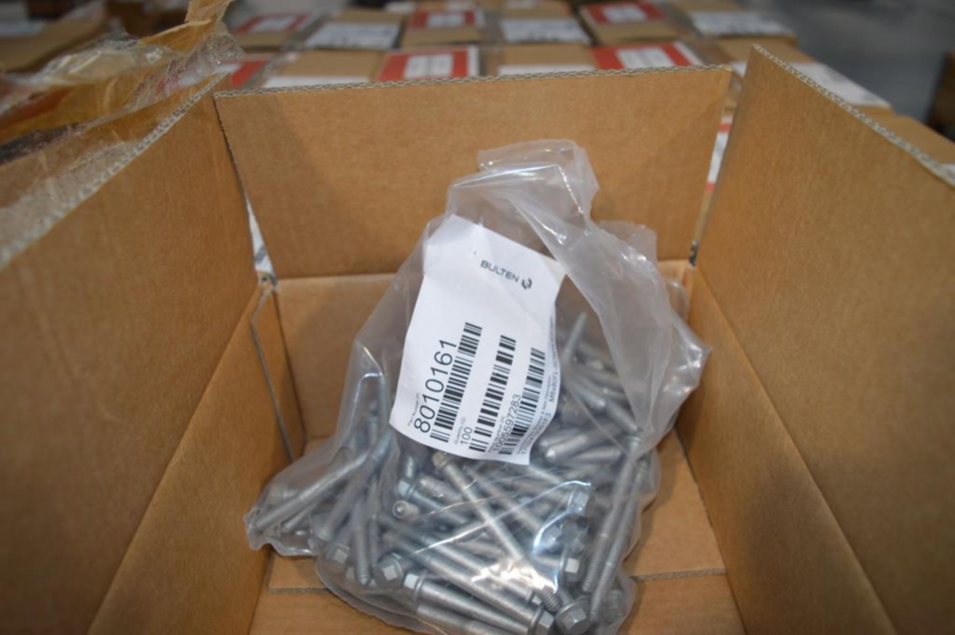 2.5x (no.) pallets of M8 x 80FL bolts (boxed) - Image 4 of 4