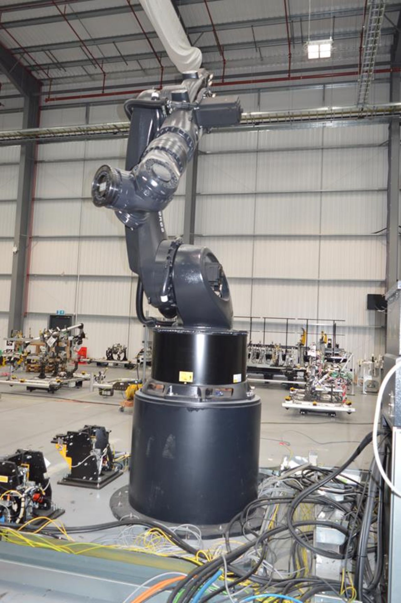 Kuka, KR280/R3080 FLR six axis robot on extended pedestal, Serial No. 4380877 (DOM: 2021) with KR C4 - Image 3 of 5
