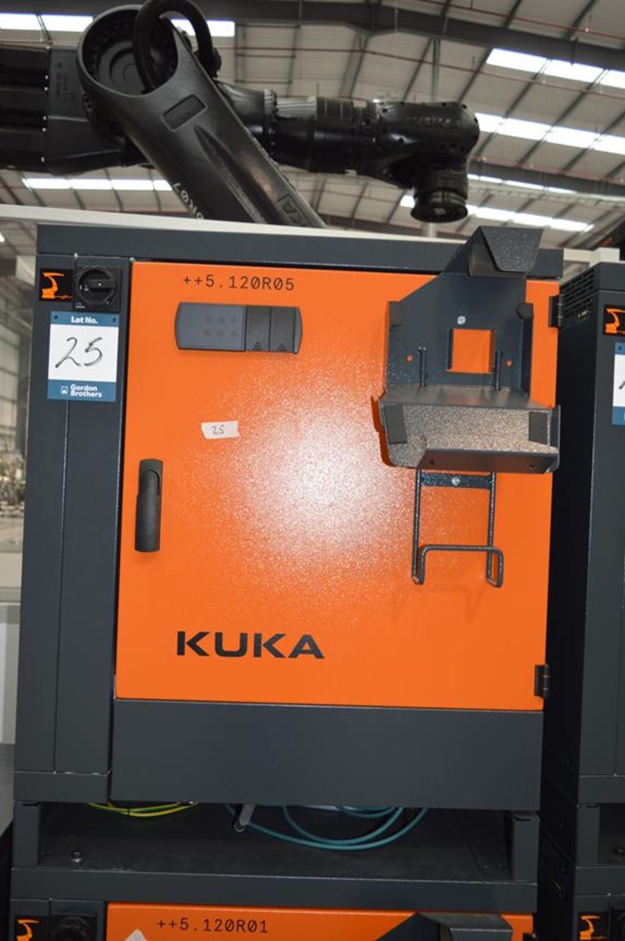 Kuka, KR280/R3080 FLR six axis robot on extended pedestal, Serial No. 4380797 (DOM: 2021) and KR - Image 6 of 7
