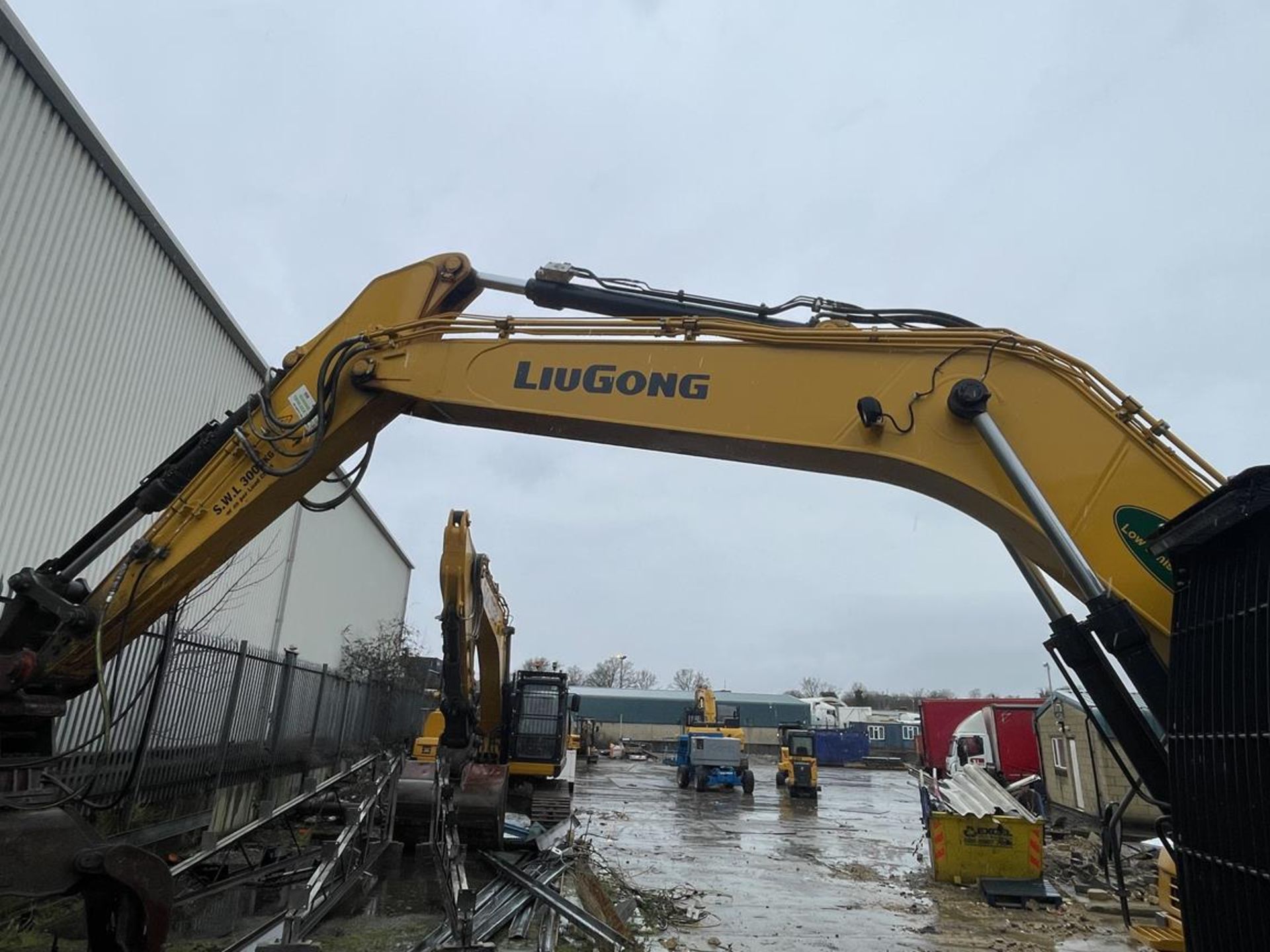 Liugong CLG928E 28.6-Ton Operating Mass Tracked Excavator S/No. LDM928EZHLP040126 (YOM: 2020), Run - Bild 6 aus 12