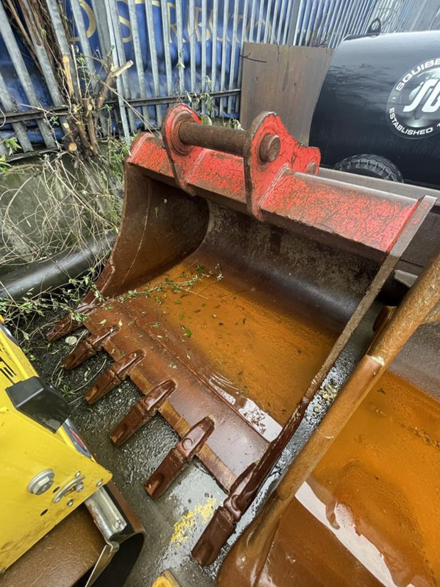 Large Unbadged Excavator Bucket