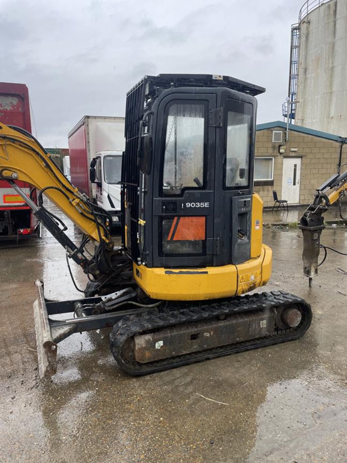 Liugong CLG9035E 4.3-Ton Operating Mass Hydraulic Mini Excavator S/No. LGC9035ELLC255806 (YOM: - Bild 9 aus 12