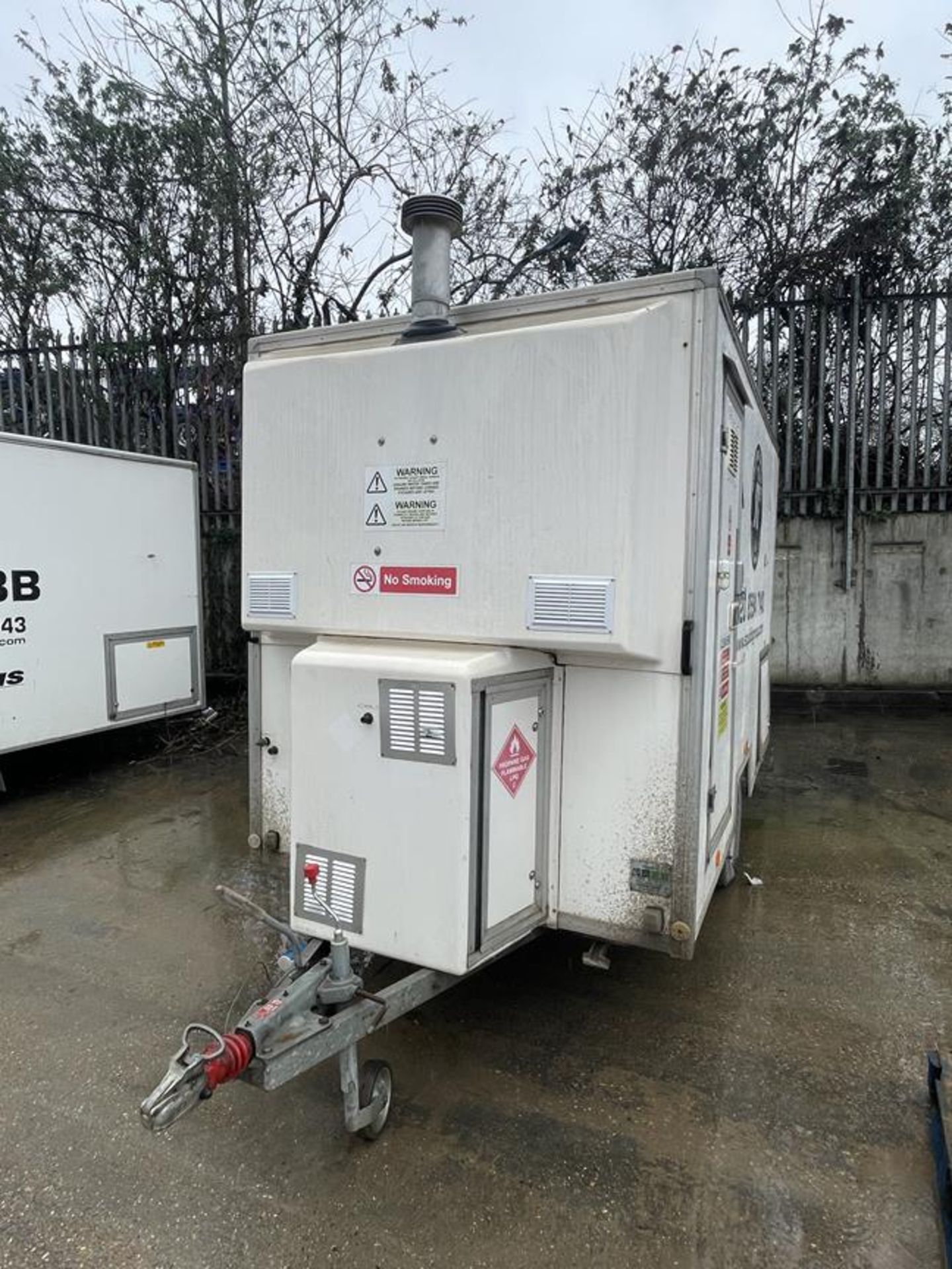 Unbadged Trailer Welfare Unit - Image 2 of 6