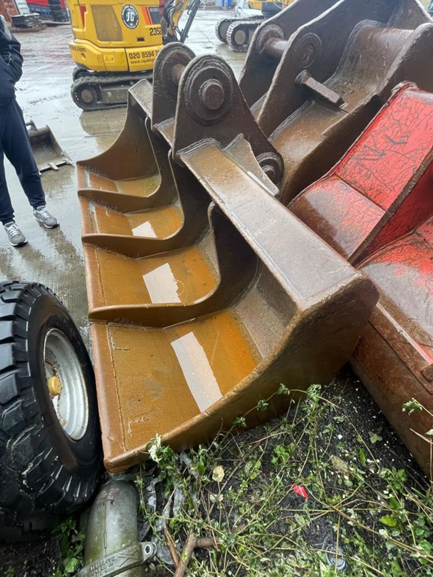 Large Unbadged Compartmentalised Excavator Bucket - Image 6 of 6