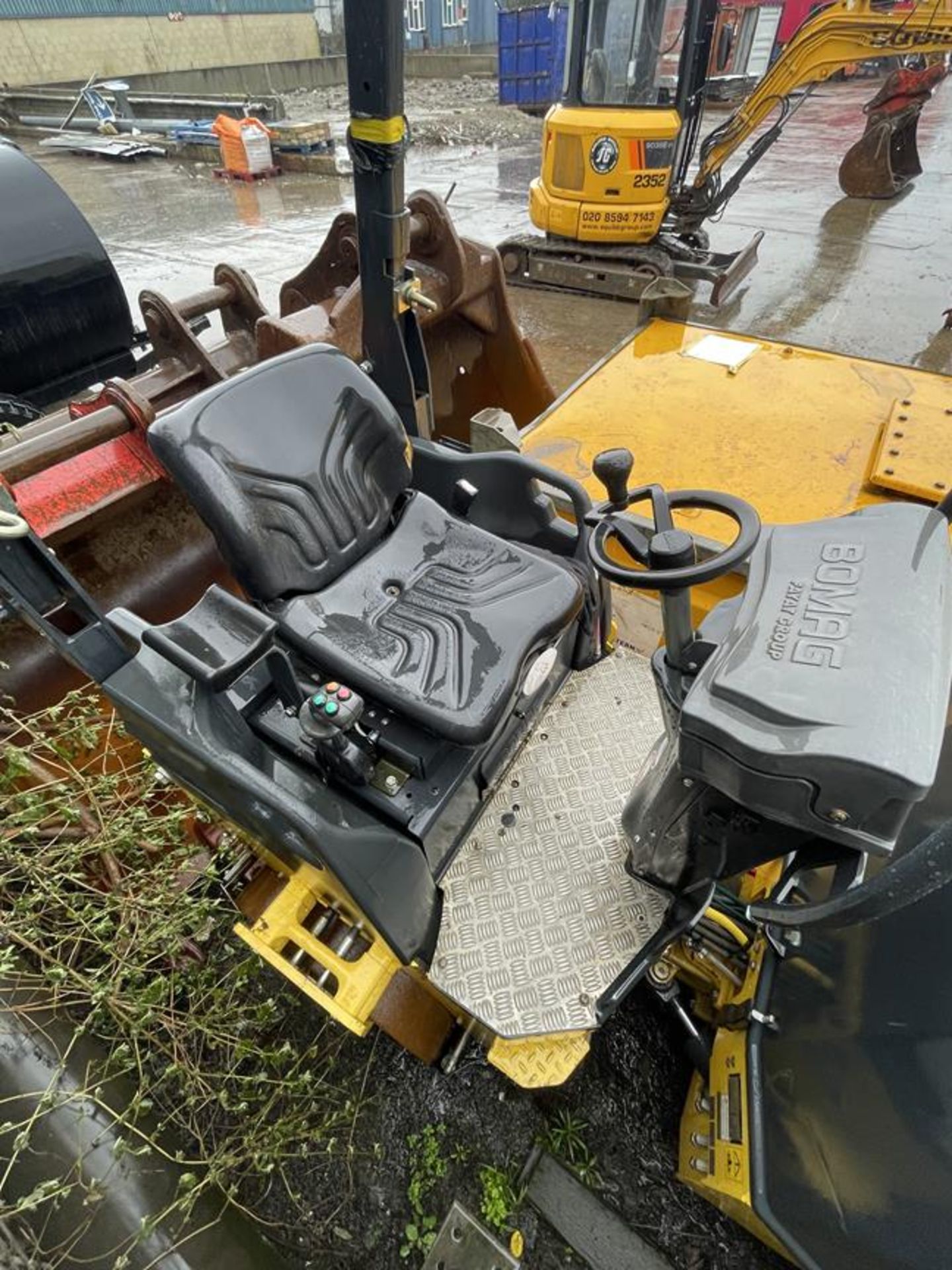 Bomag BW120 AD-5 Tandem Roller, 2700/3500kg Operating Mass S/No. 101880471203 (YOM: 2019) - Image 4 of 9