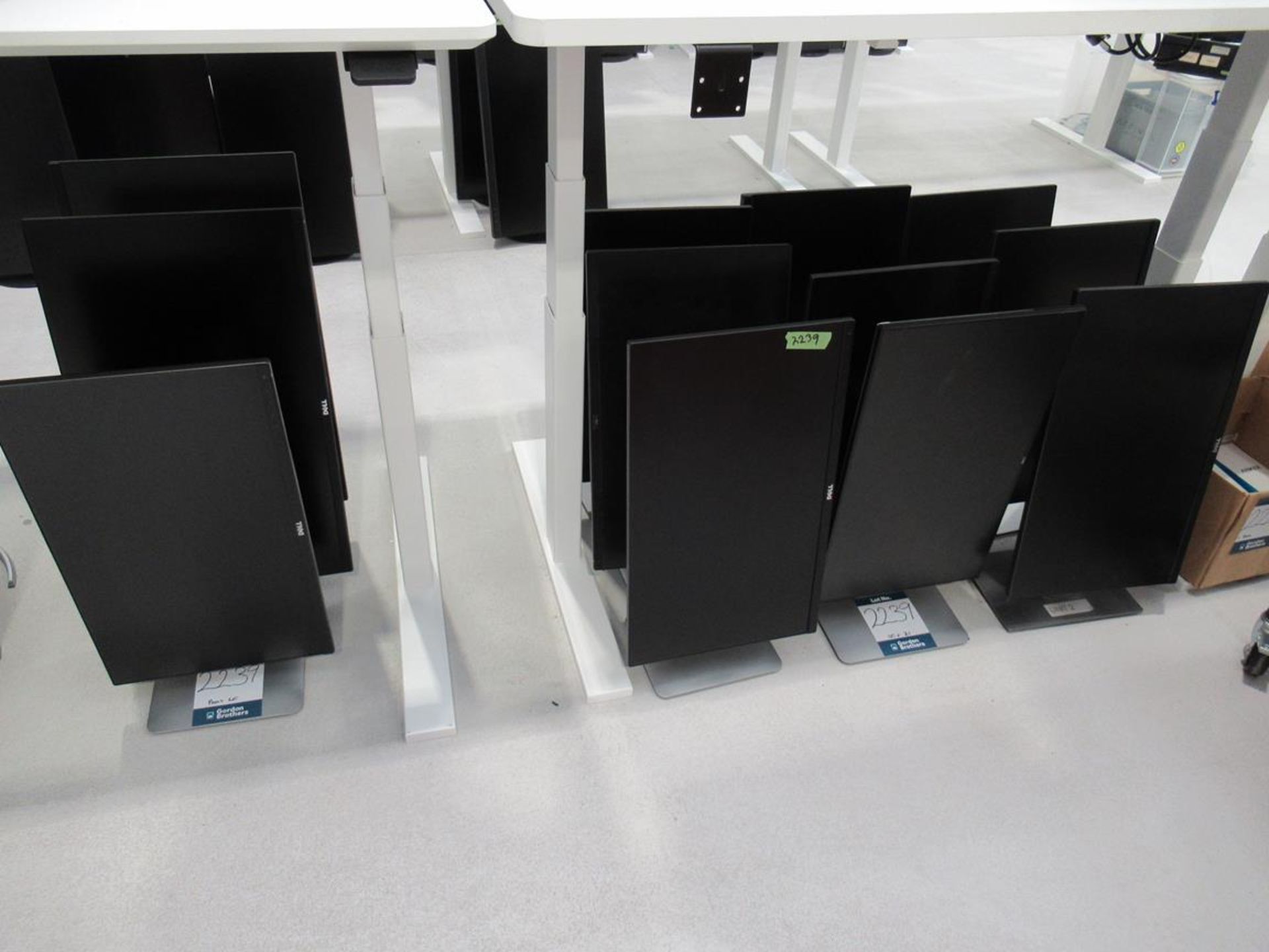 21x (no.) Dell, U2717D and U2715H flat panel monitor - Image 2 of 9