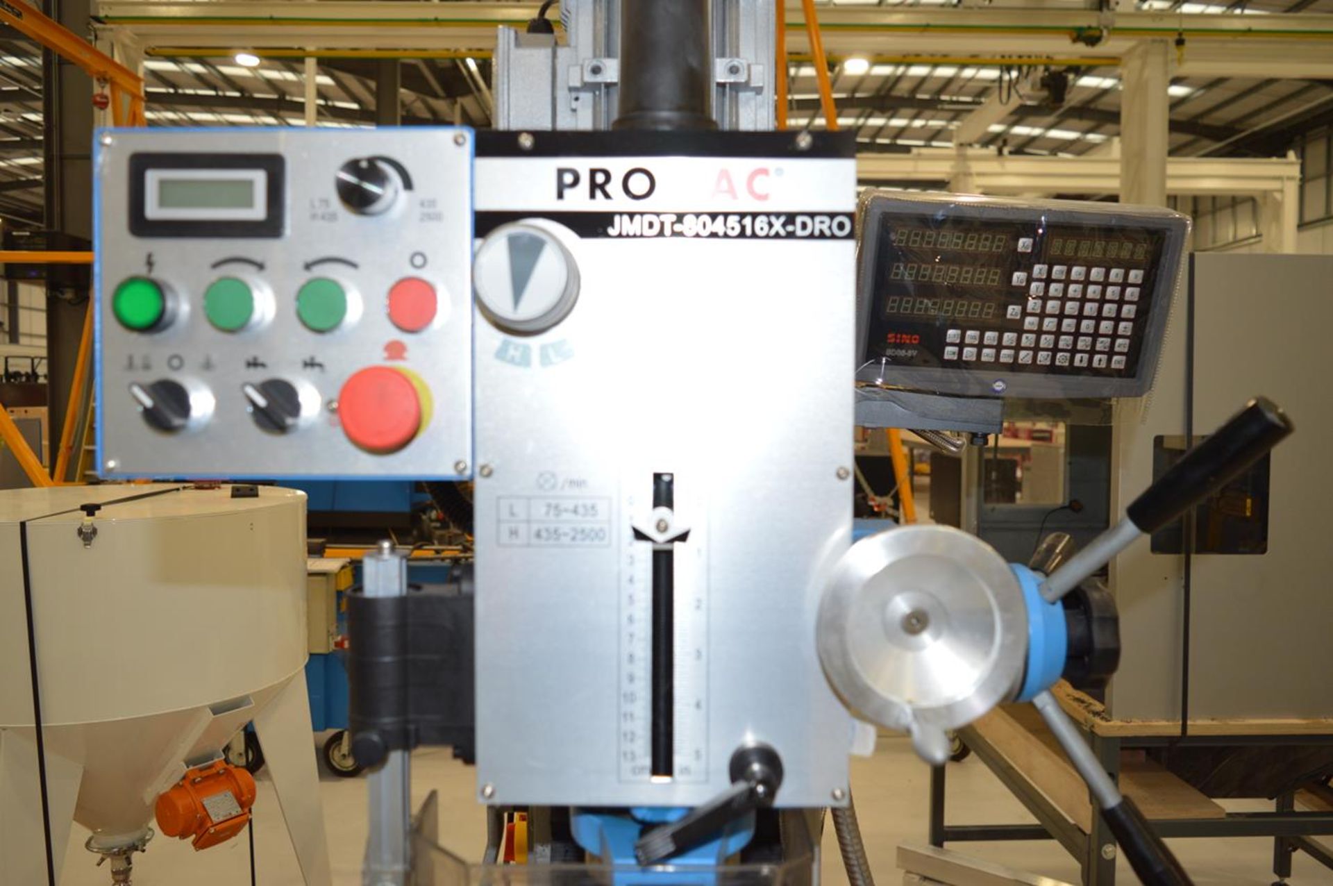 Promac, JMDT-804516X-DRO drilling machine, Serial No. 22050001 (DOM: 2022) with Sinc SDS6-3V DRO - Image 5 of 8