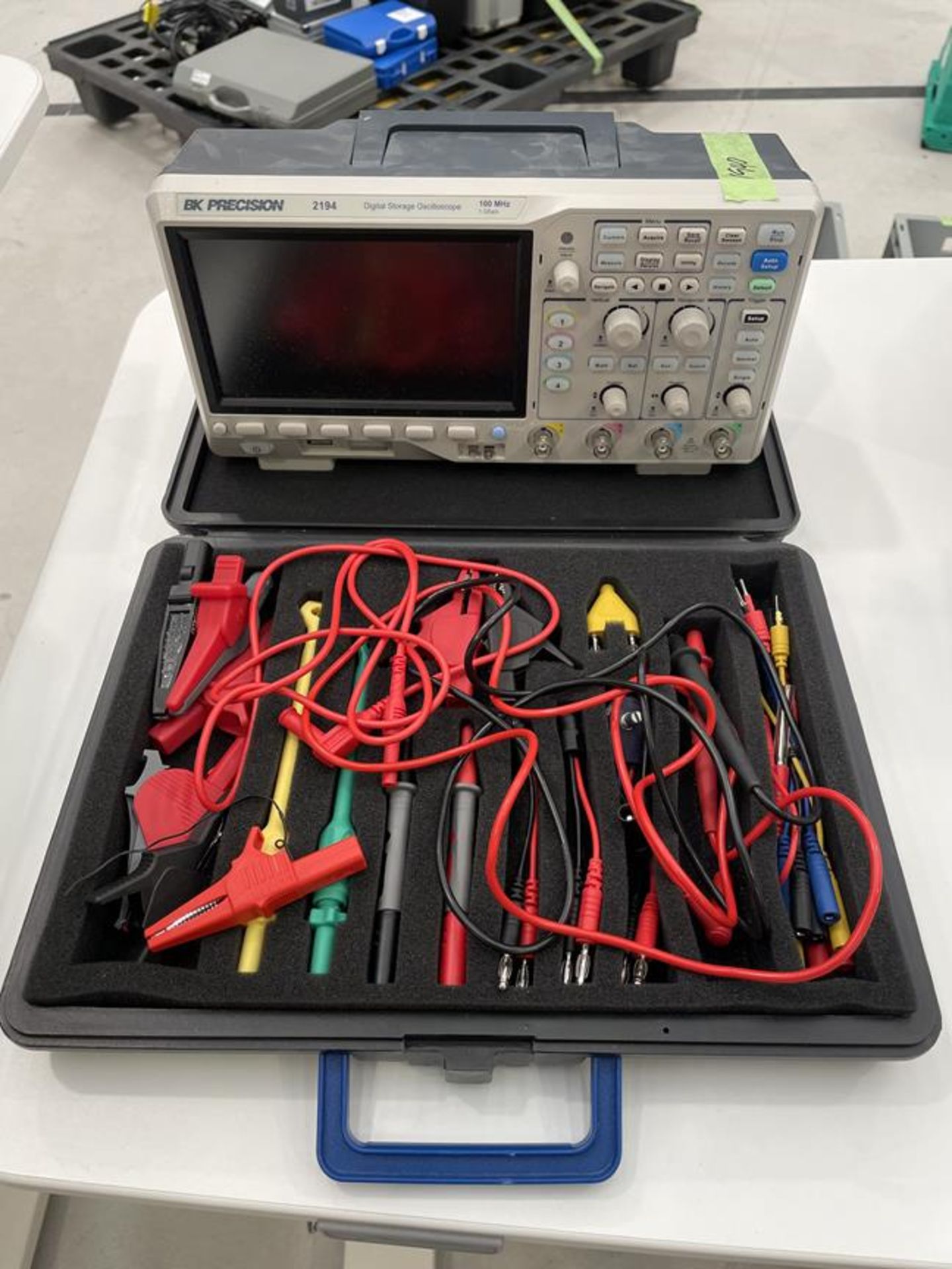 BK Precion, 2194 digital oscilliscope with probes