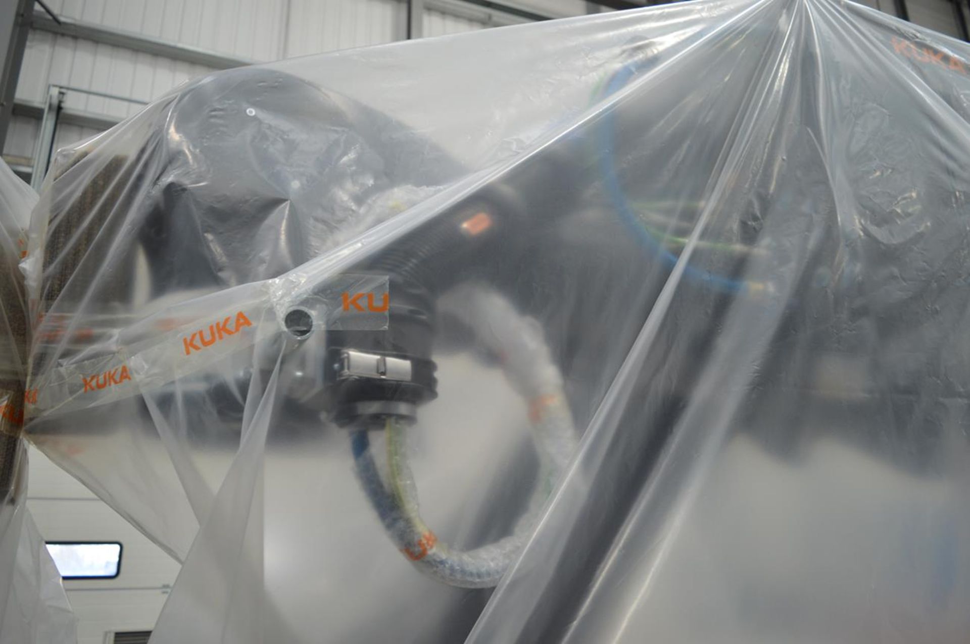 Kuka, KR360 R2830/FLR six axis robot, Serial No. 4381309 (DOM: 2022) with KRC4 controller and teach - Image 4 of 7