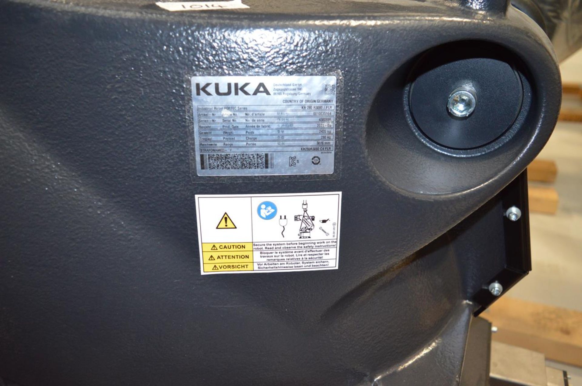 Kuka, KR280 R3080/FLR six axis robot, Serial No. 4380886 (DOM: 2021) with KRC4 controller and teach - Bild 7 aus 10