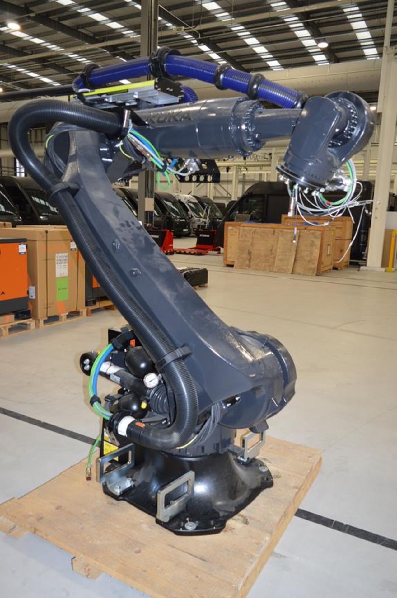 Kuka, KR240 R2900-2/FLR six axis robot, Serial No. 1072657 (DOM: 2020 (no controller) - Image 3 of 4