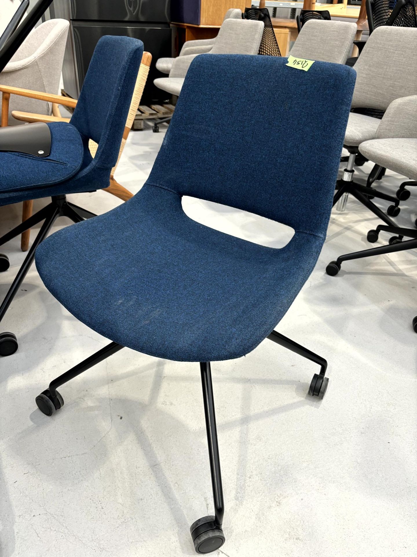 8x (no.) Arper, office chairs, cloth upholstered - Image 2 of 2