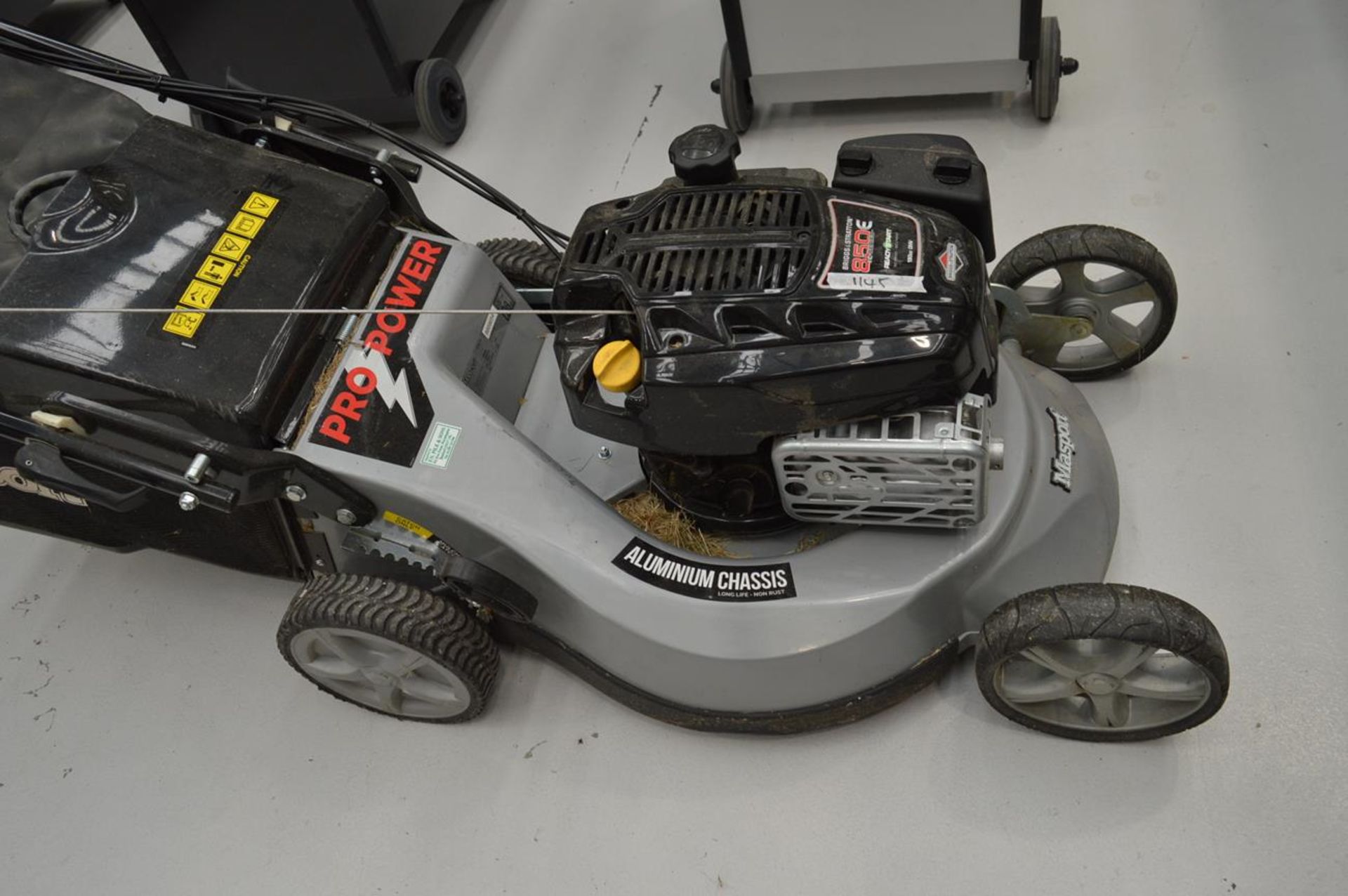 Briggs & Stratton, 850 Masssport self propelled lawn mower, 190cc - Image 3 of 3