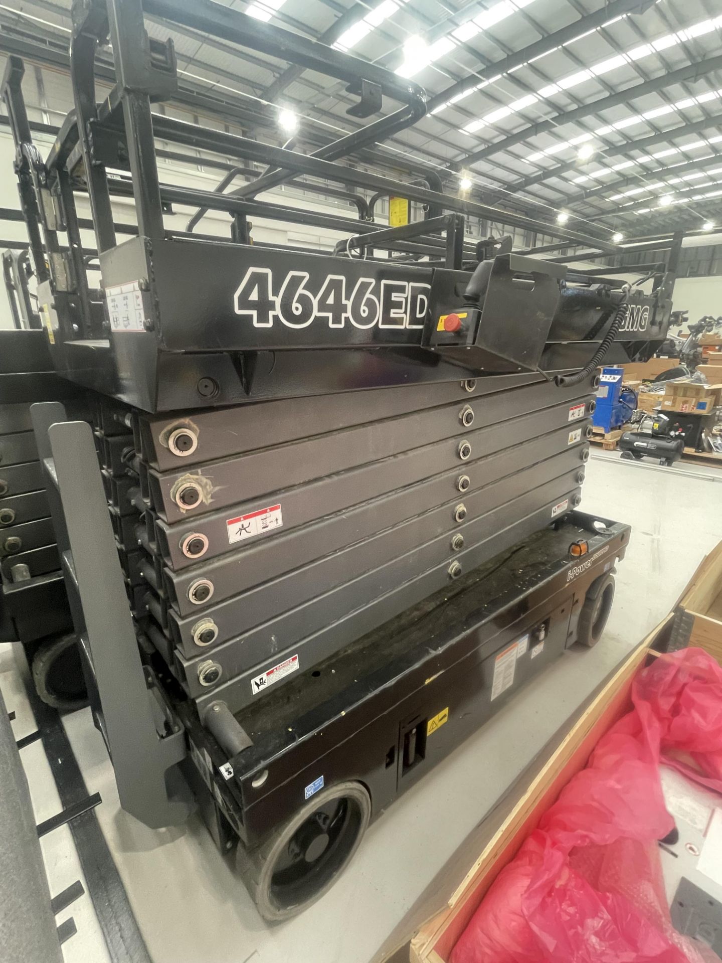 GMG, 4646ED access platform scissor lift, electric drive, Serial No. 2464601003 (DOM: 2018) (faulty - Image 4 of 6