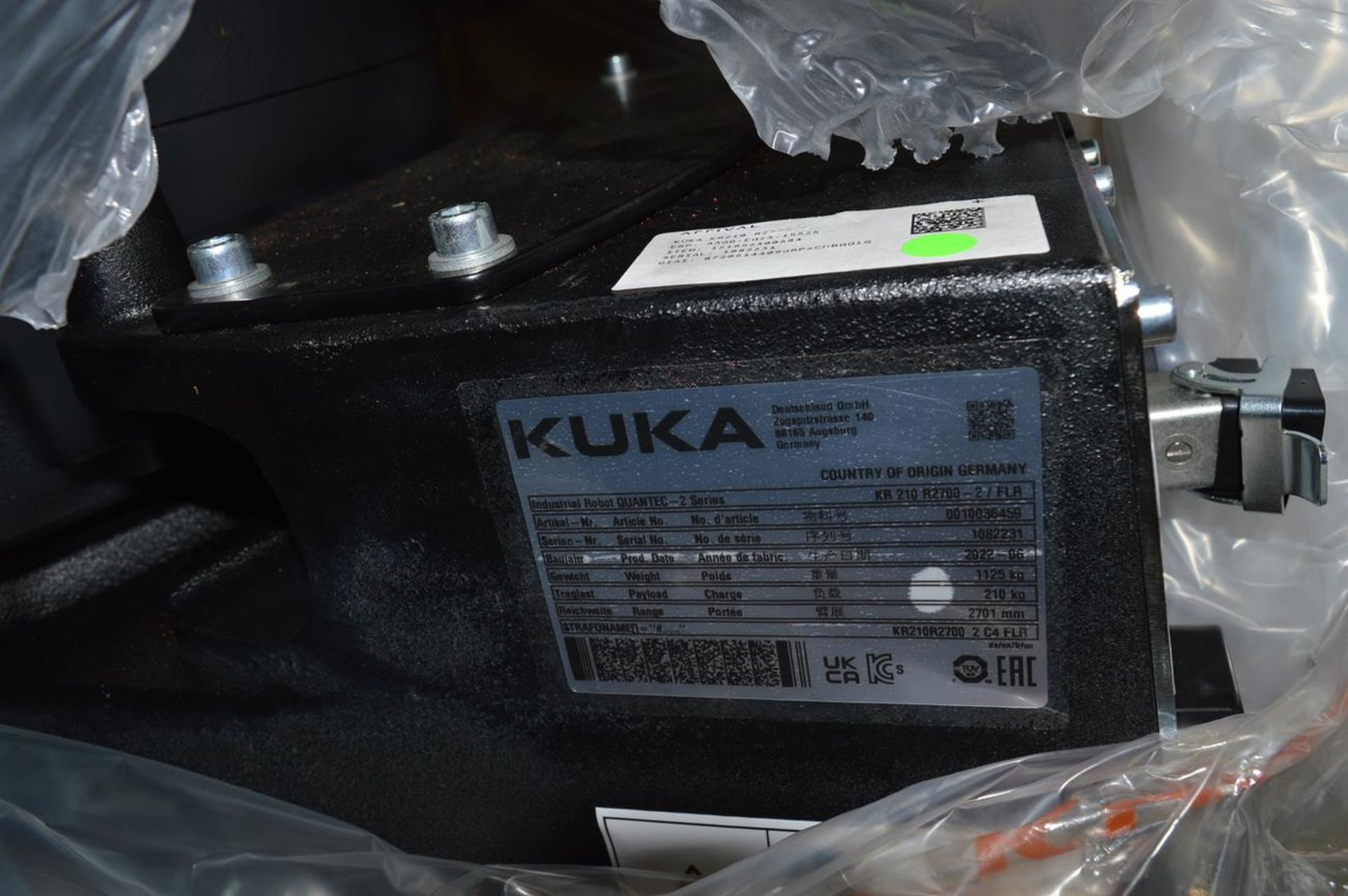 Kuka, KR210 R2700-2/FLR six axis robot, Serial No. 1082231 (DOM: 2022) with KRC4 controller, Serial - Bild 5 aus 6