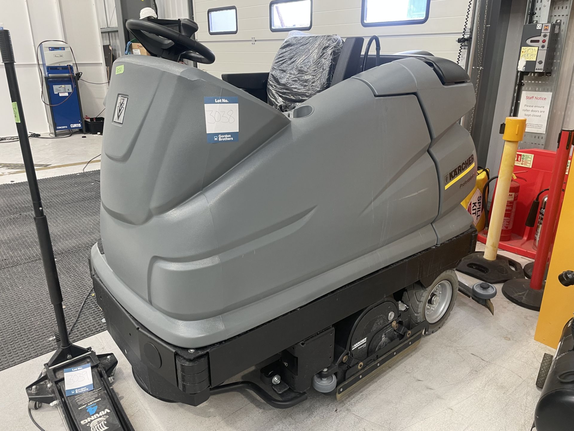 Karcher, B250R ride on floor washer