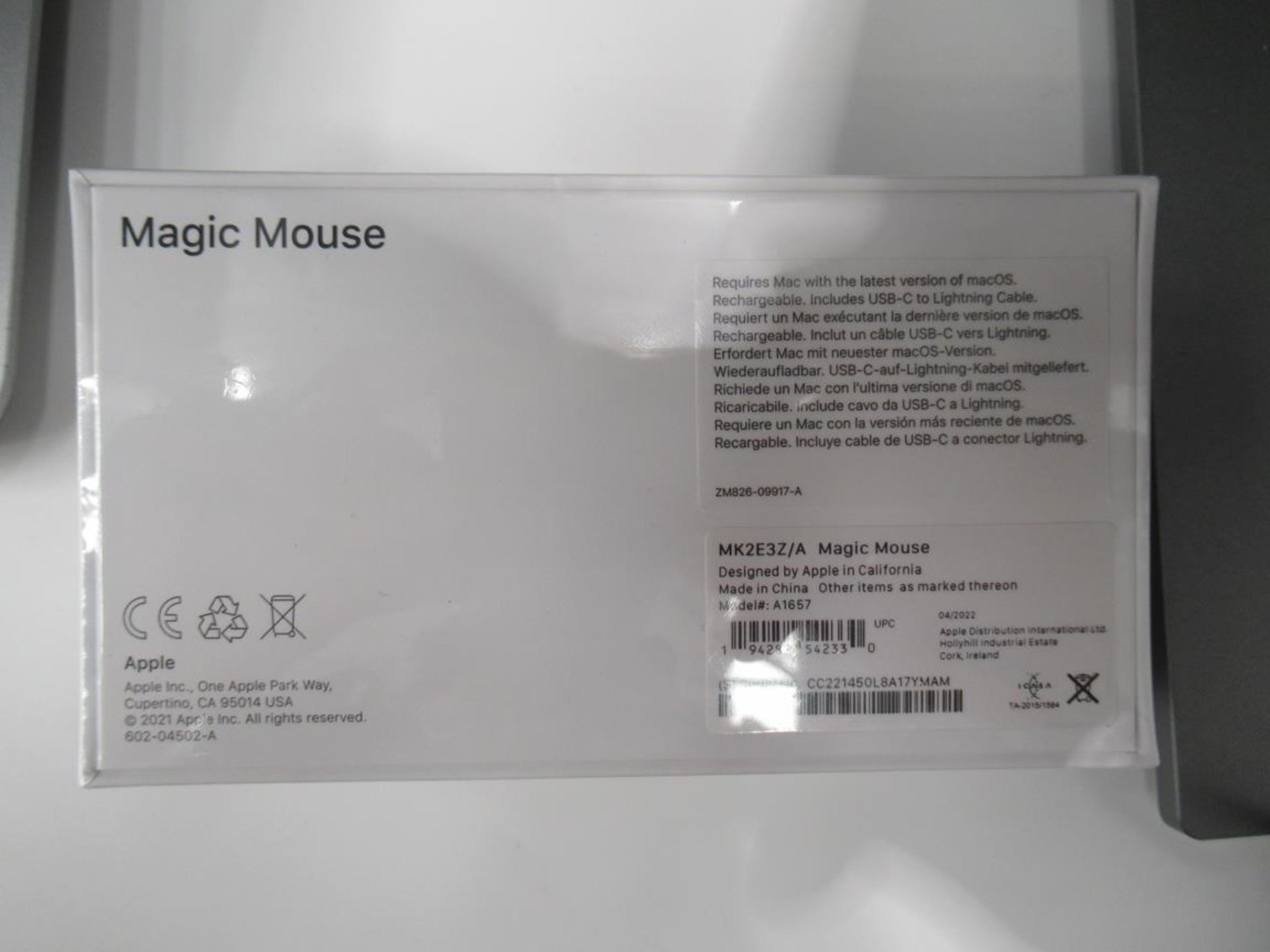 Apple, Magic Mouse MLA02Z/A (boxed and unused) - Image 2 of 3