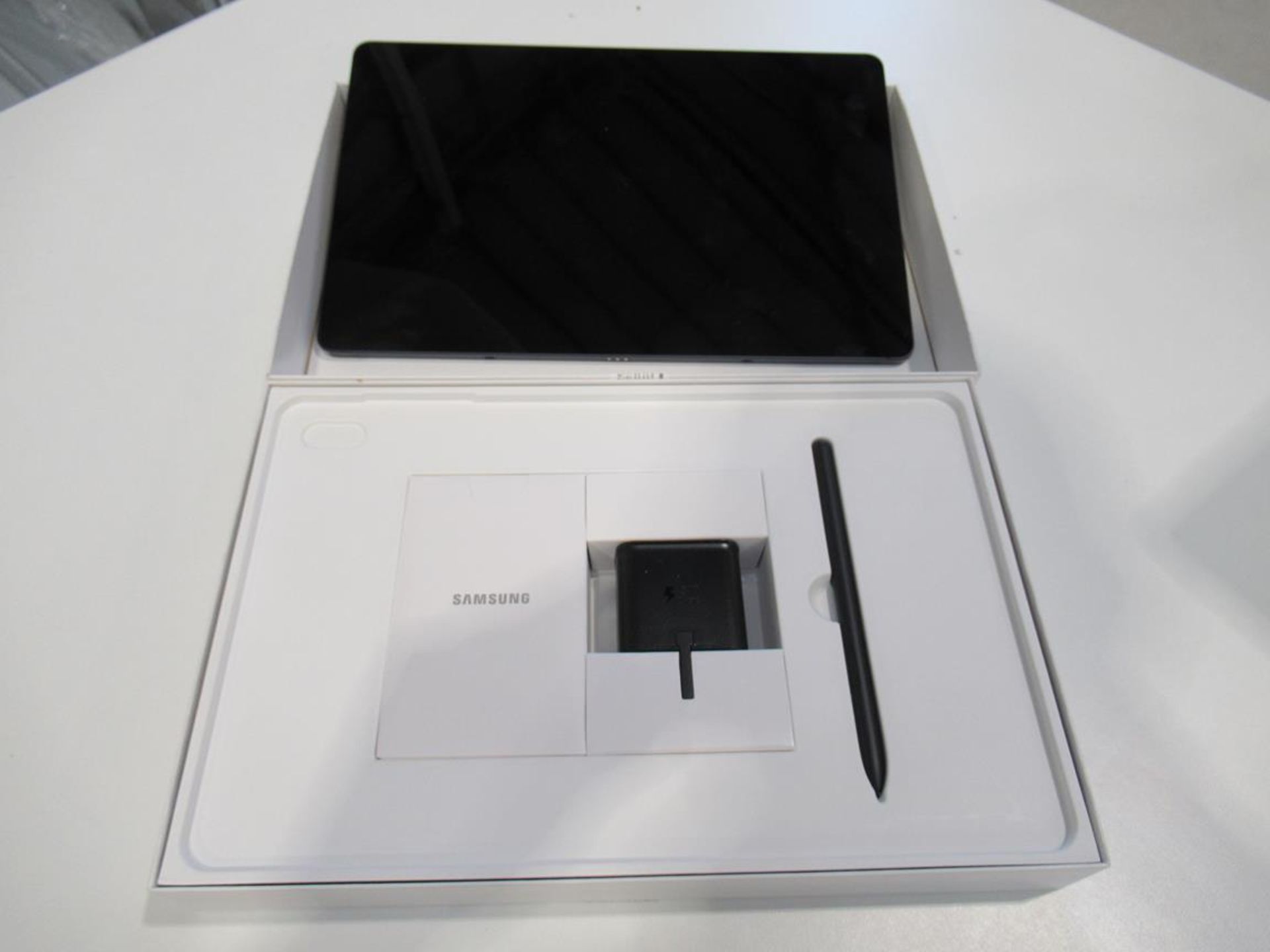 Samsung, Galaxy S7FE 5G tablet (boxed) - Image 3 of 4