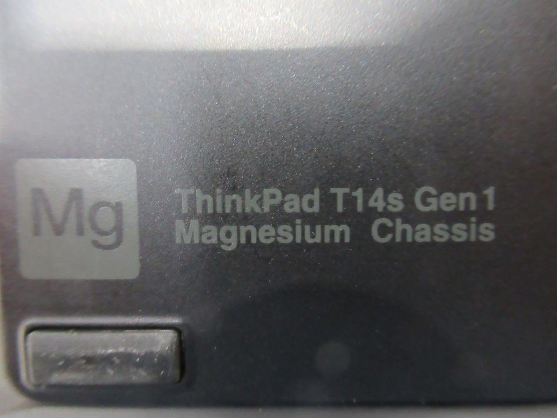 Thinkpad, T14s Gen 2 standard specification - Image 3 of 5