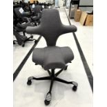 10x (no.) HAG Capisco, 8106 ergonomic office chairs, fabric upholstered