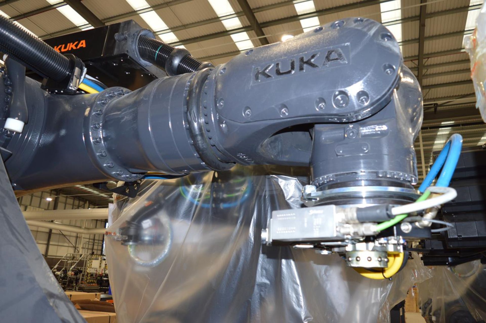 Kuka, KR280 R3080/FLR six axis robot, Serial No. 4380187 (DOM: 2020) with KRC4 controller, Serial No - Bild 6 aus 9