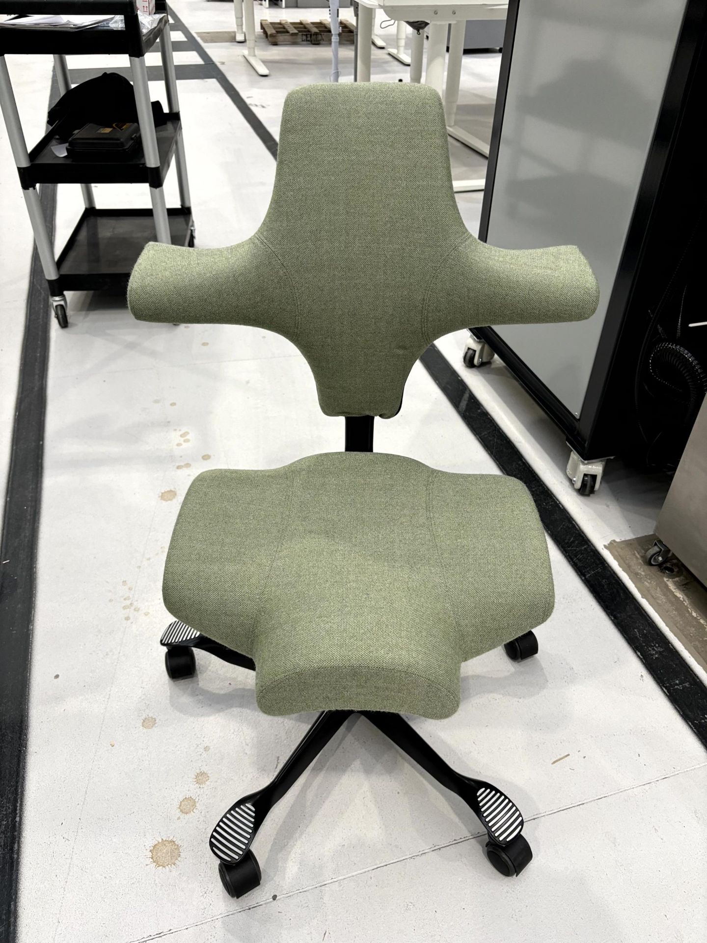 5x (no.) HAG Capisco, 8106 ergonomic office chairs, fabric upholstered