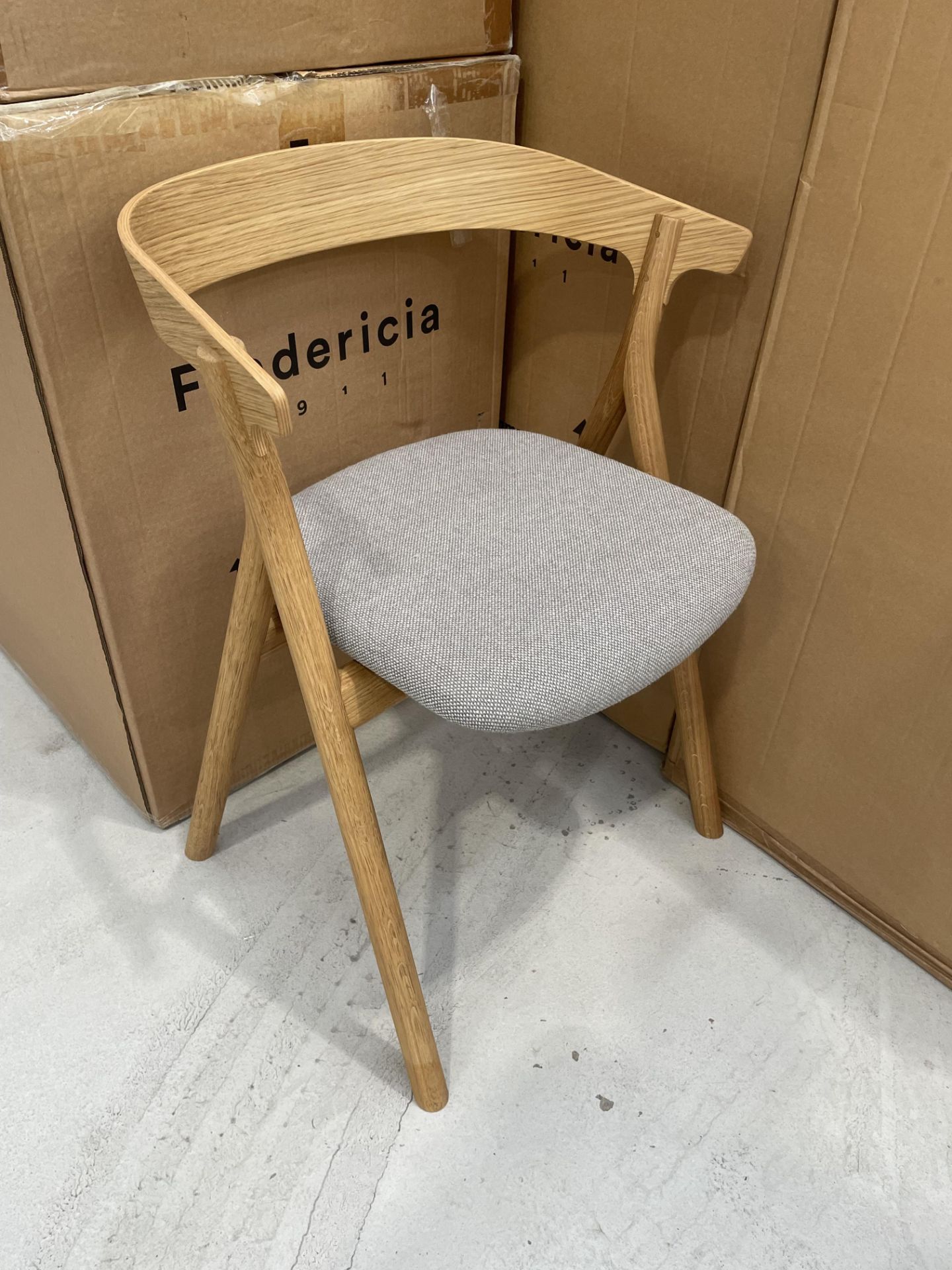 Set of 6x (no.) Fredericia light oak chairs