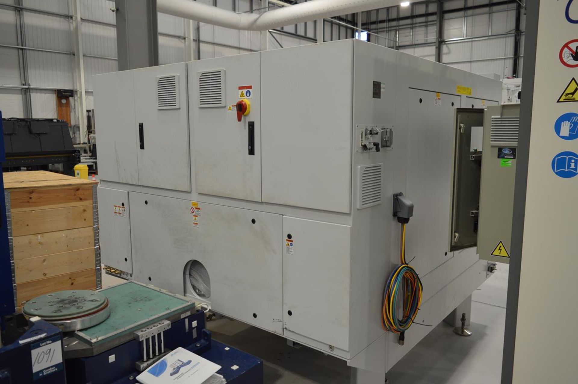 IPG Photonics, 1.5kw laser welding system with IPG YLR-1500-WC fibre laser source, No. PLMP32200563 - Image 7 of 10