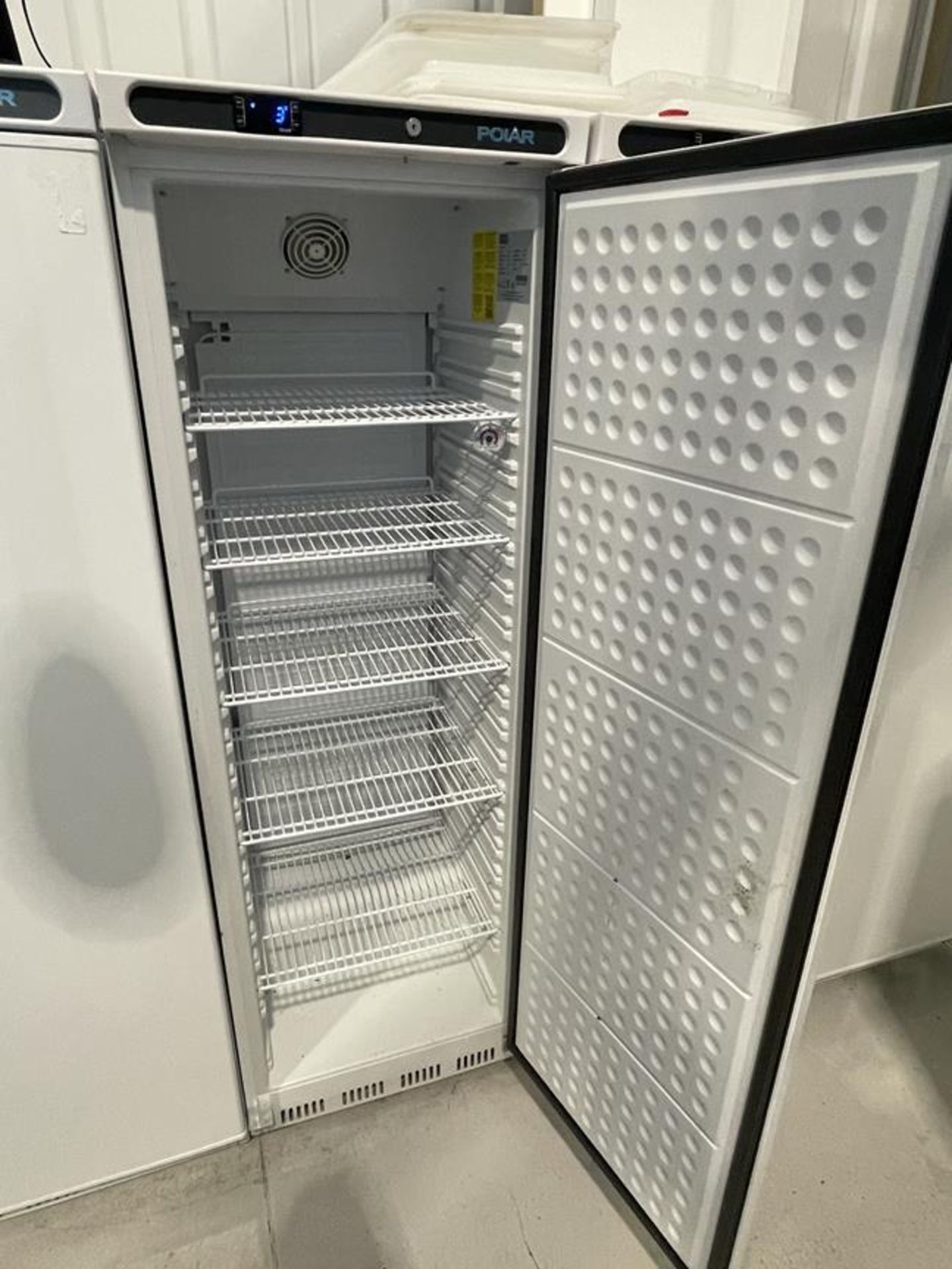 Polar, CD612 upright commercial refrigerator, Serial No. CD61221086136 - Image 2 of 3