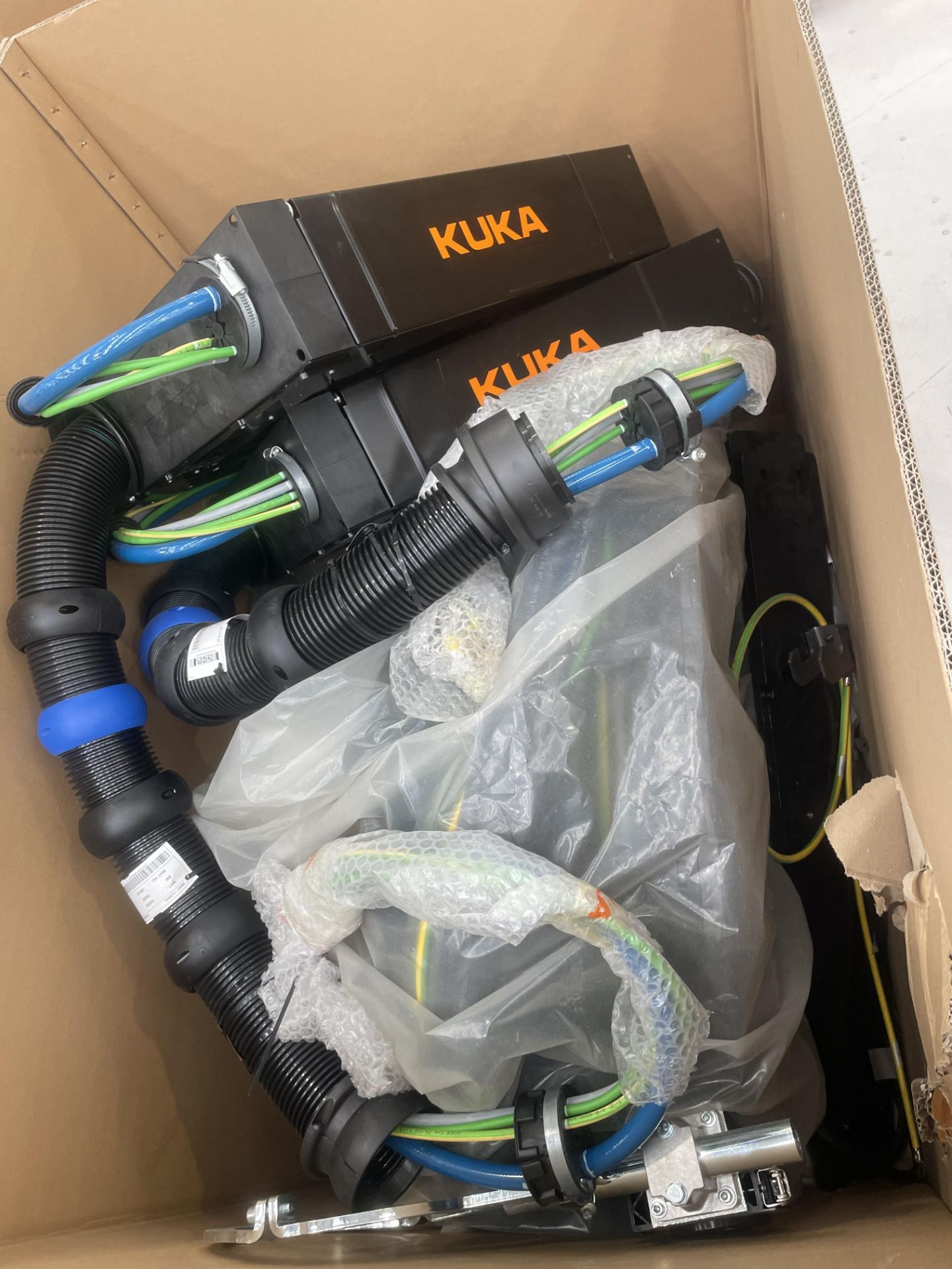 Assorted Kuka spares, as lotted - Image 26 of 27