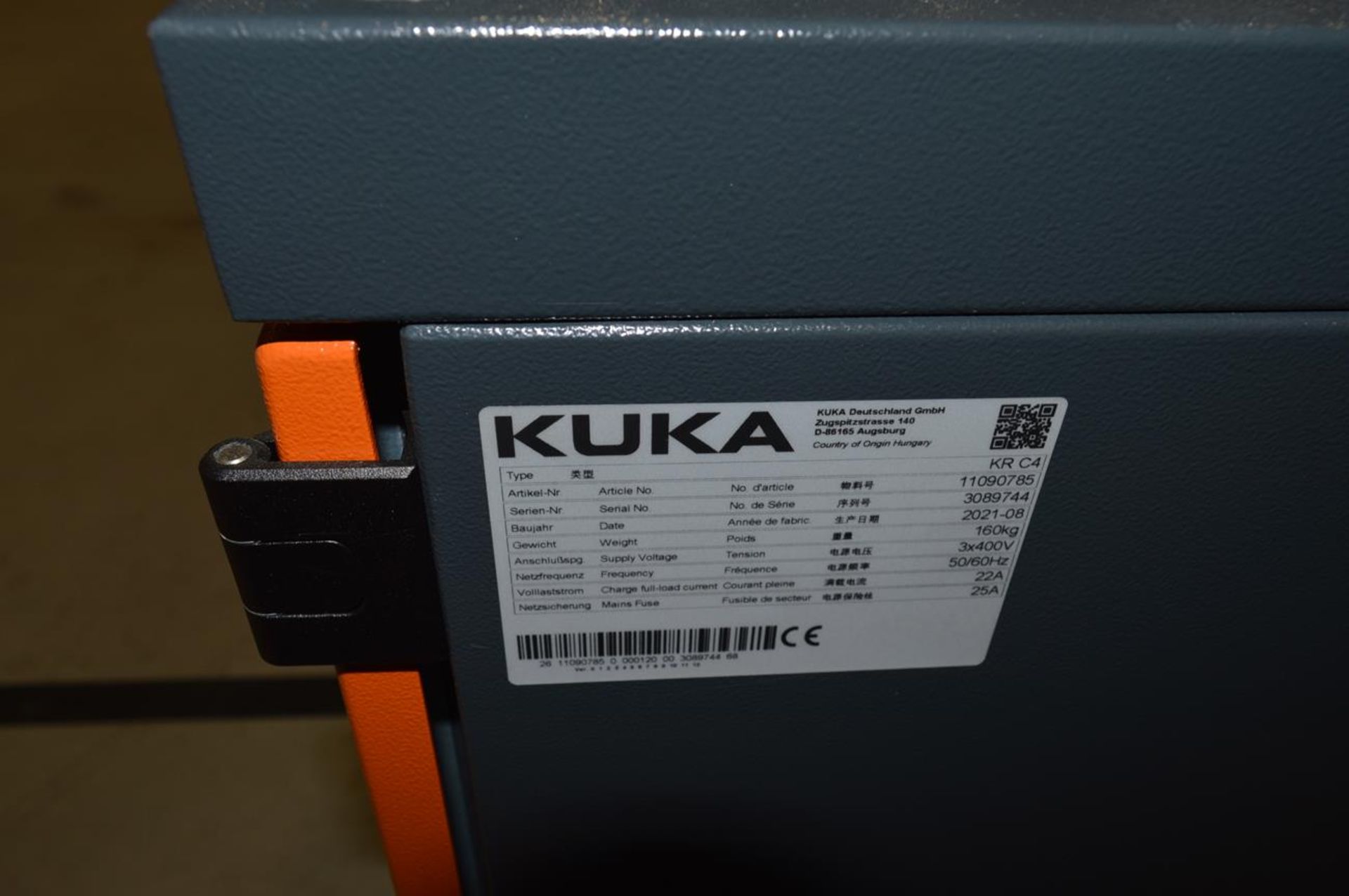 Kuka, KR280 R3080/FLR six axis robot, Serial No. 4380886 (DOM: 2021) with KRC4 controller and teach - Bild 10 aus 10