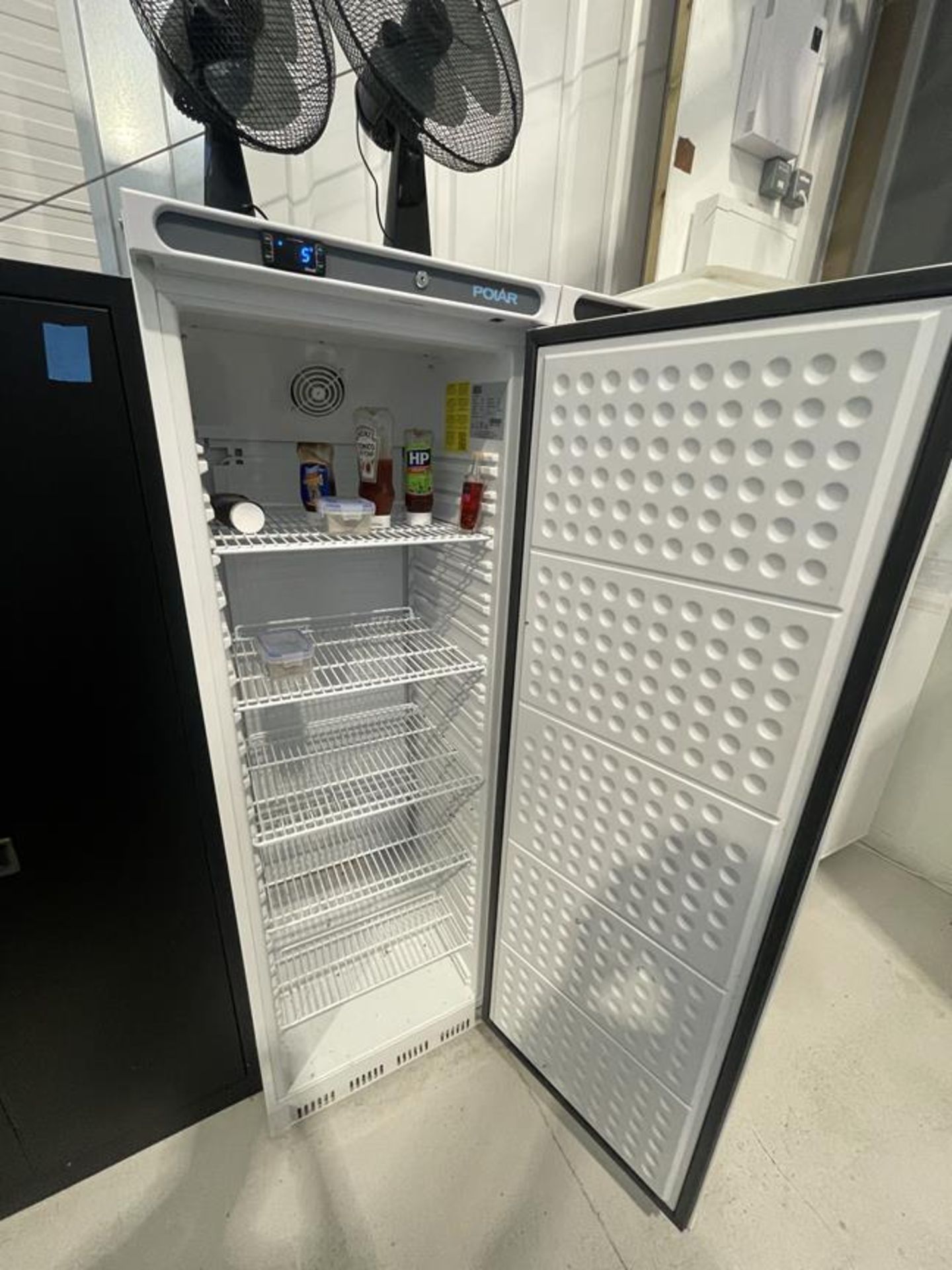 Polar, CD612 upright commercial refrigerator, Serial No. CD61221112878 - Image 2 of 3