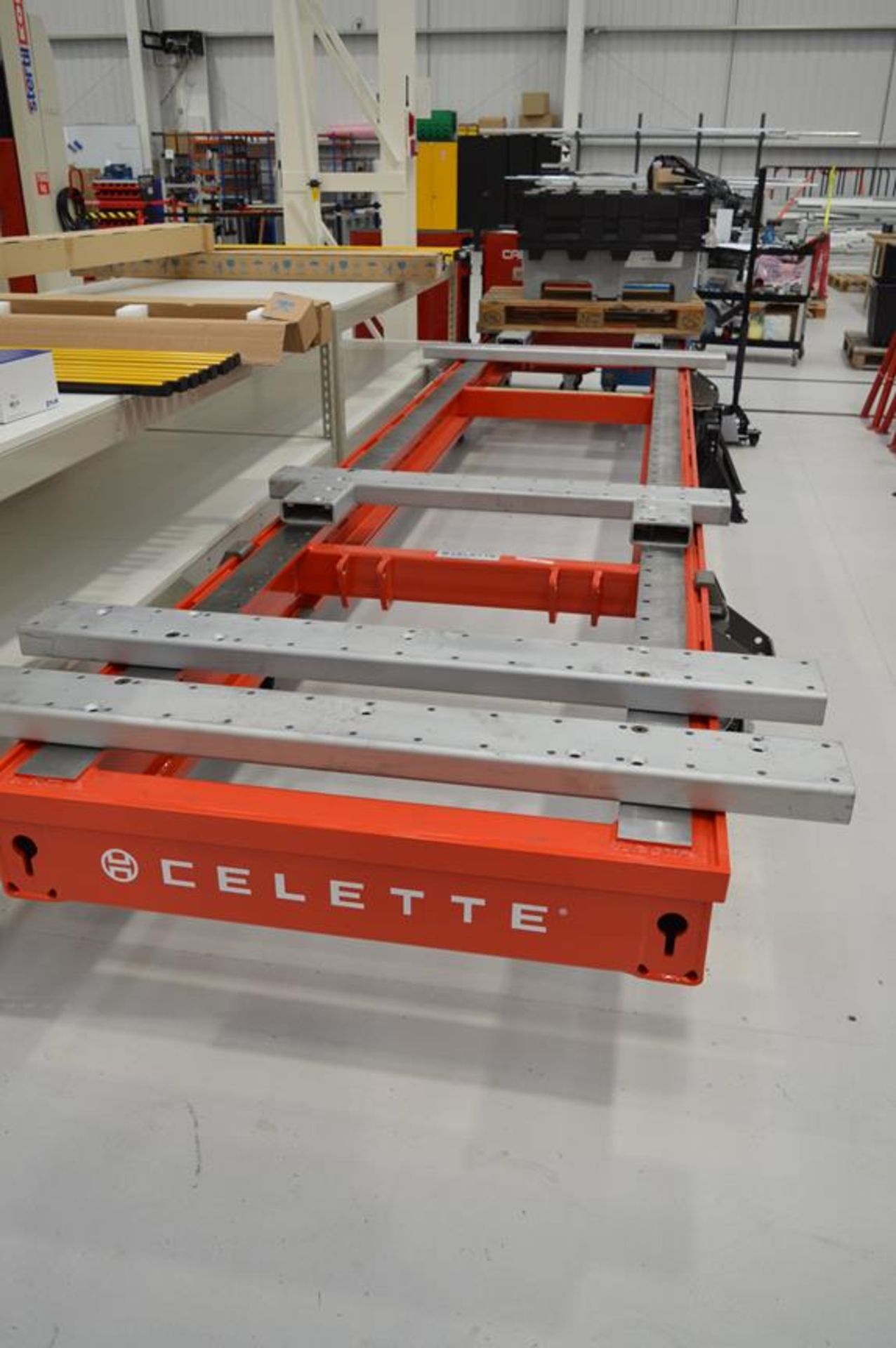 Celette Sevenne, XL extended length bench on wheels, jig system including multiple tooling in mobil