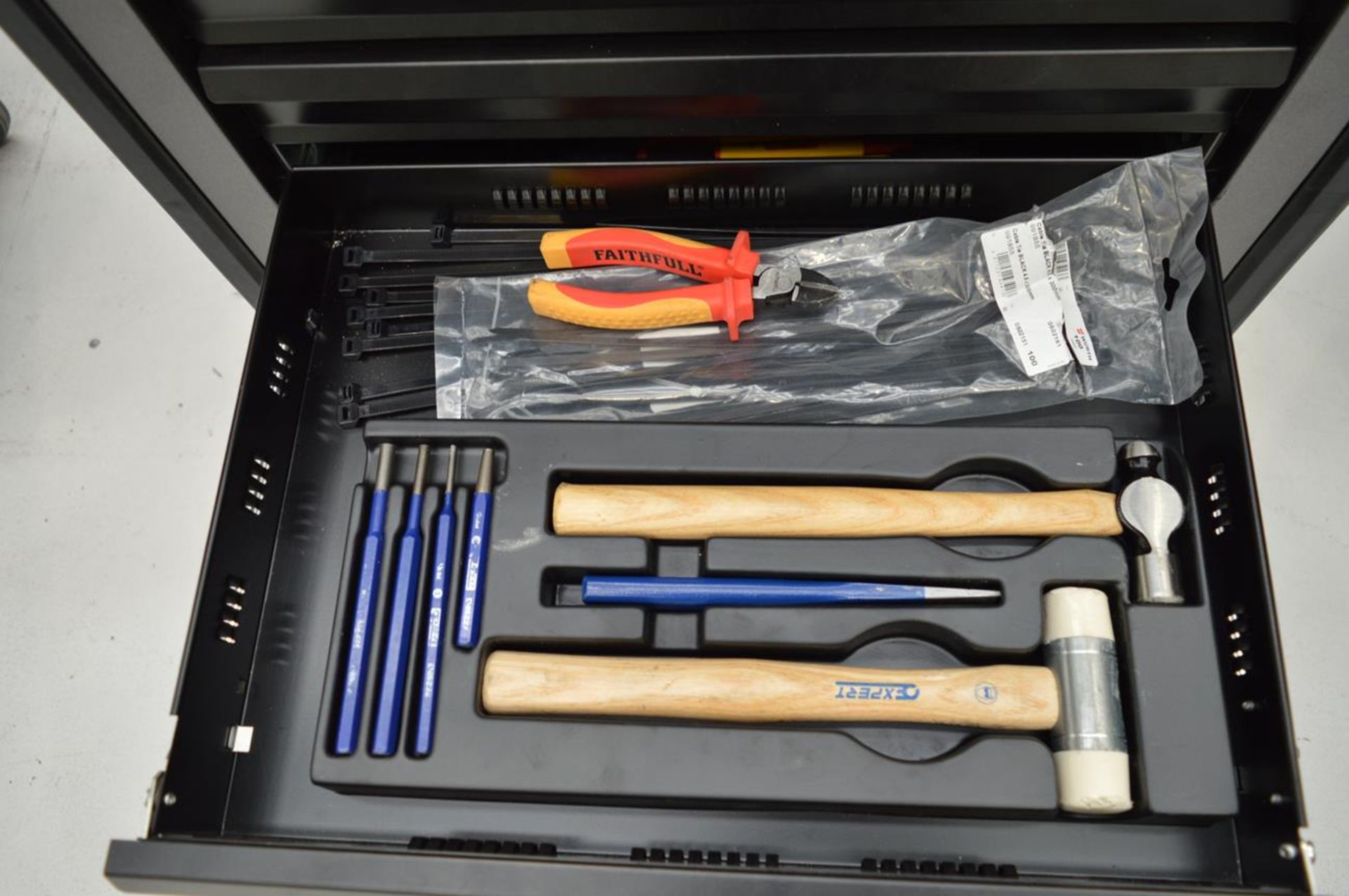 1x (no.) Wurth, multidrawer tool trolleys black partially tooled with screwdrivers, scanners, socket - Image 6 of 8