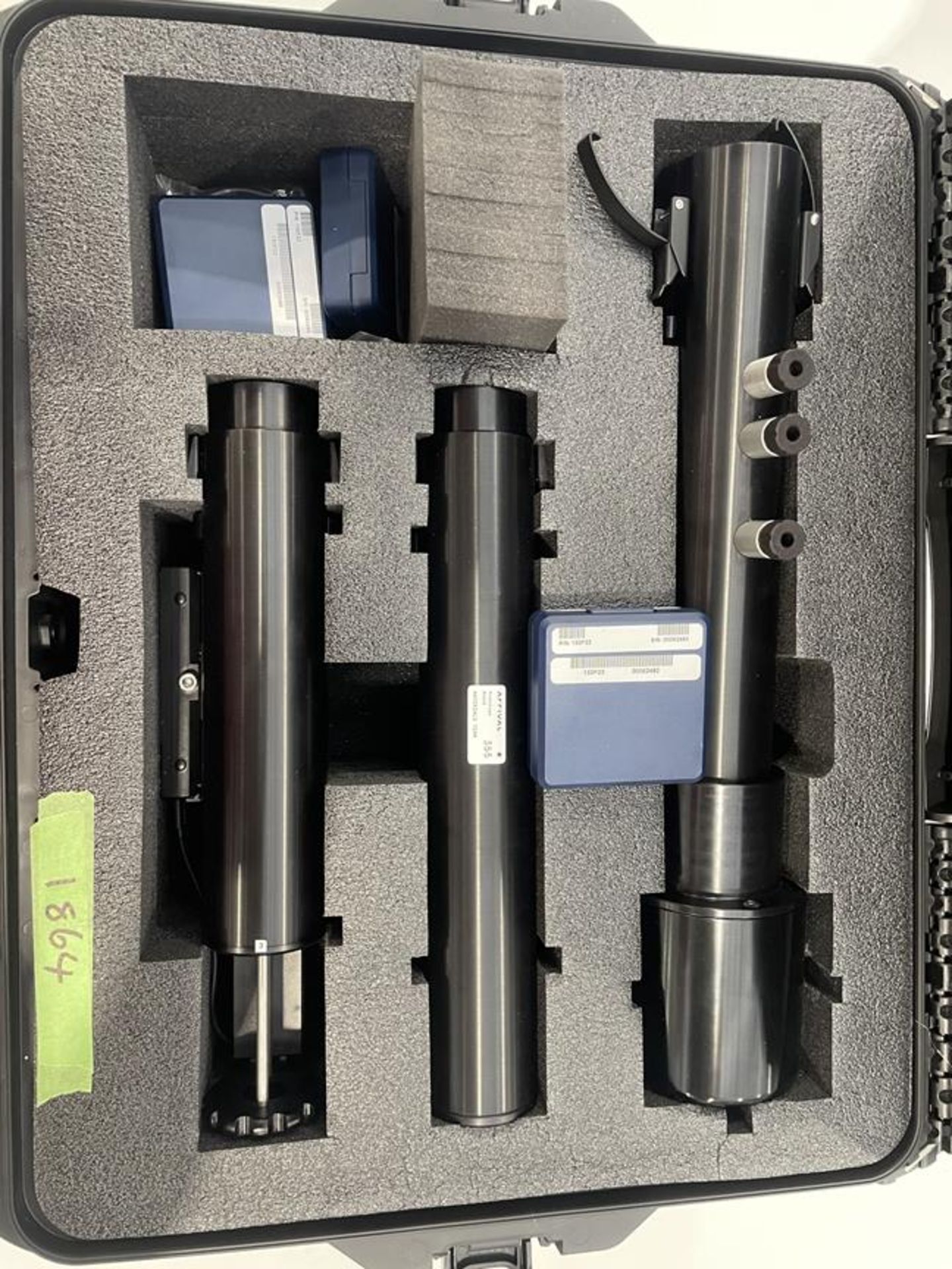 Mecanum Impedance tube in ABS case, Serial No. 2444-329 and 3x (no.) tube microphones, Serial No. 00 - Image 2 of 5