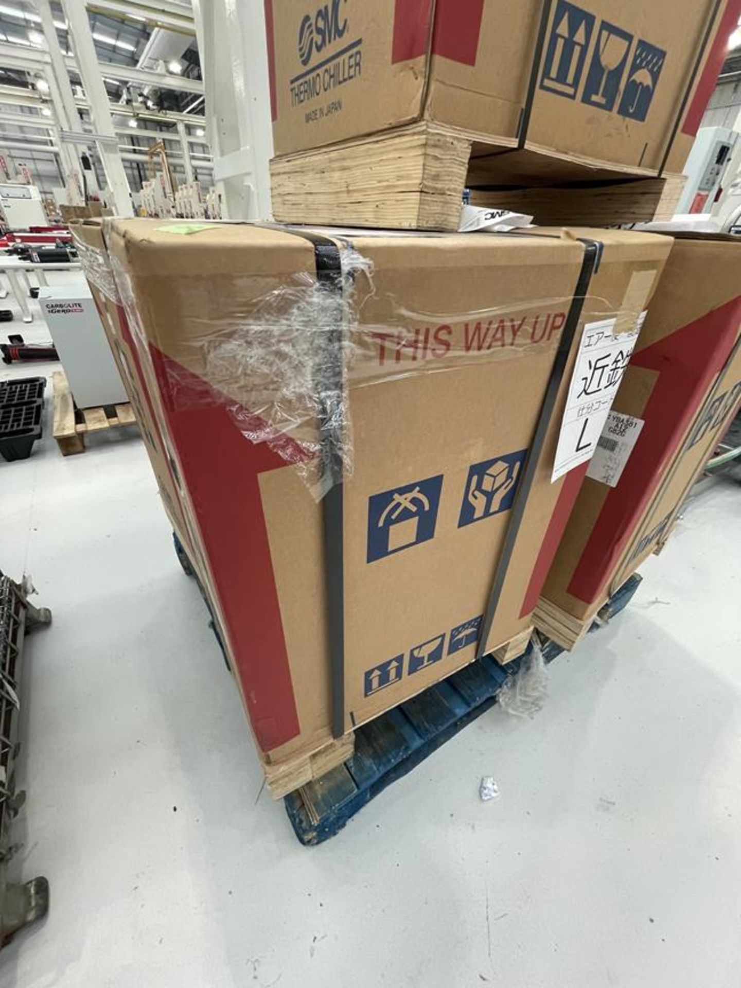 SMC, HRS024-AF-20 thermo chiller, Serial No. AO745 (DOM: 2021) (boxed and unused)
