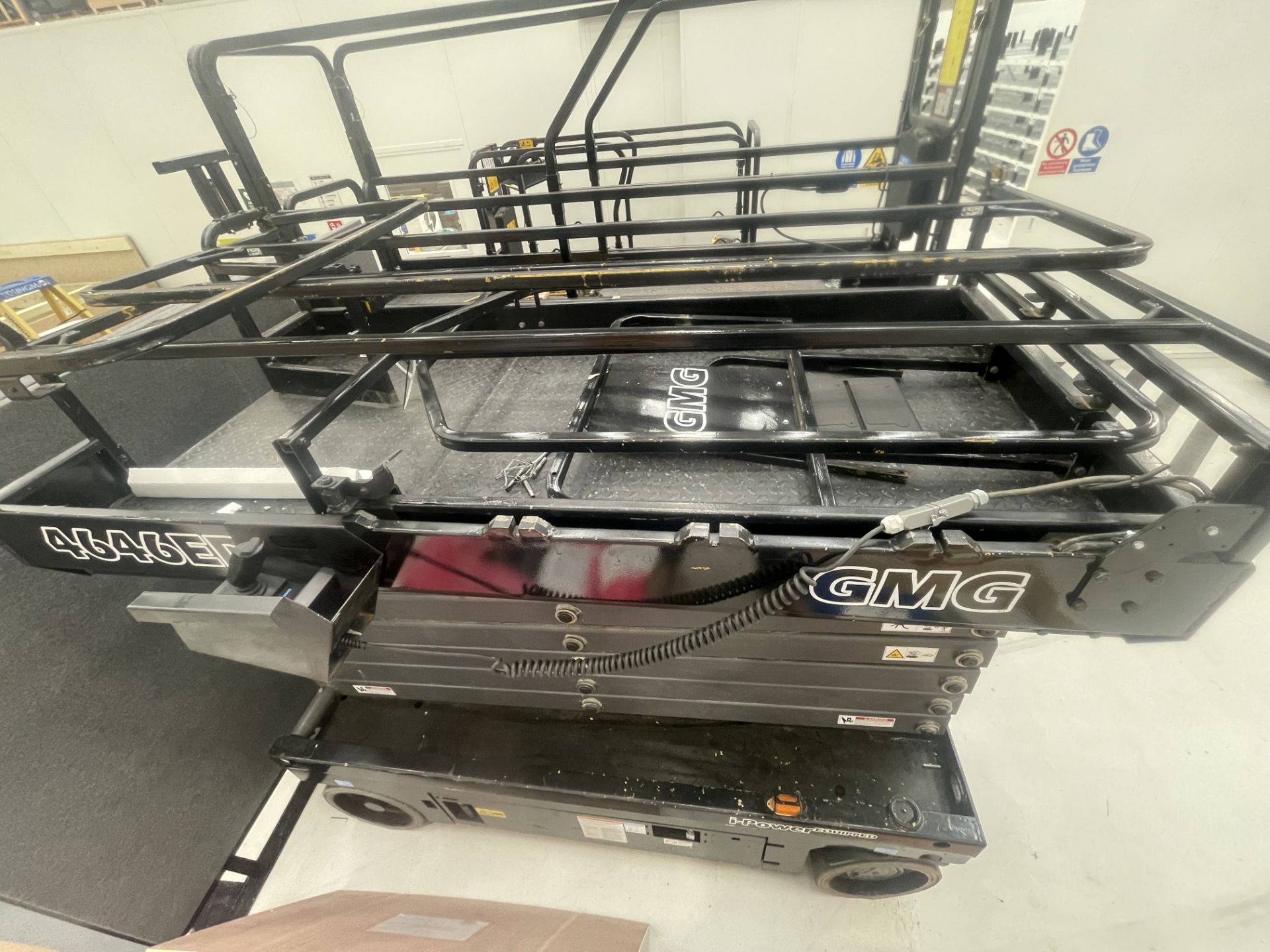 GMG, 4646ED access platform scissor lift, electric drive, Serial No. 2464601003 (DOM: 2018) (faulty - Image 3 of 6