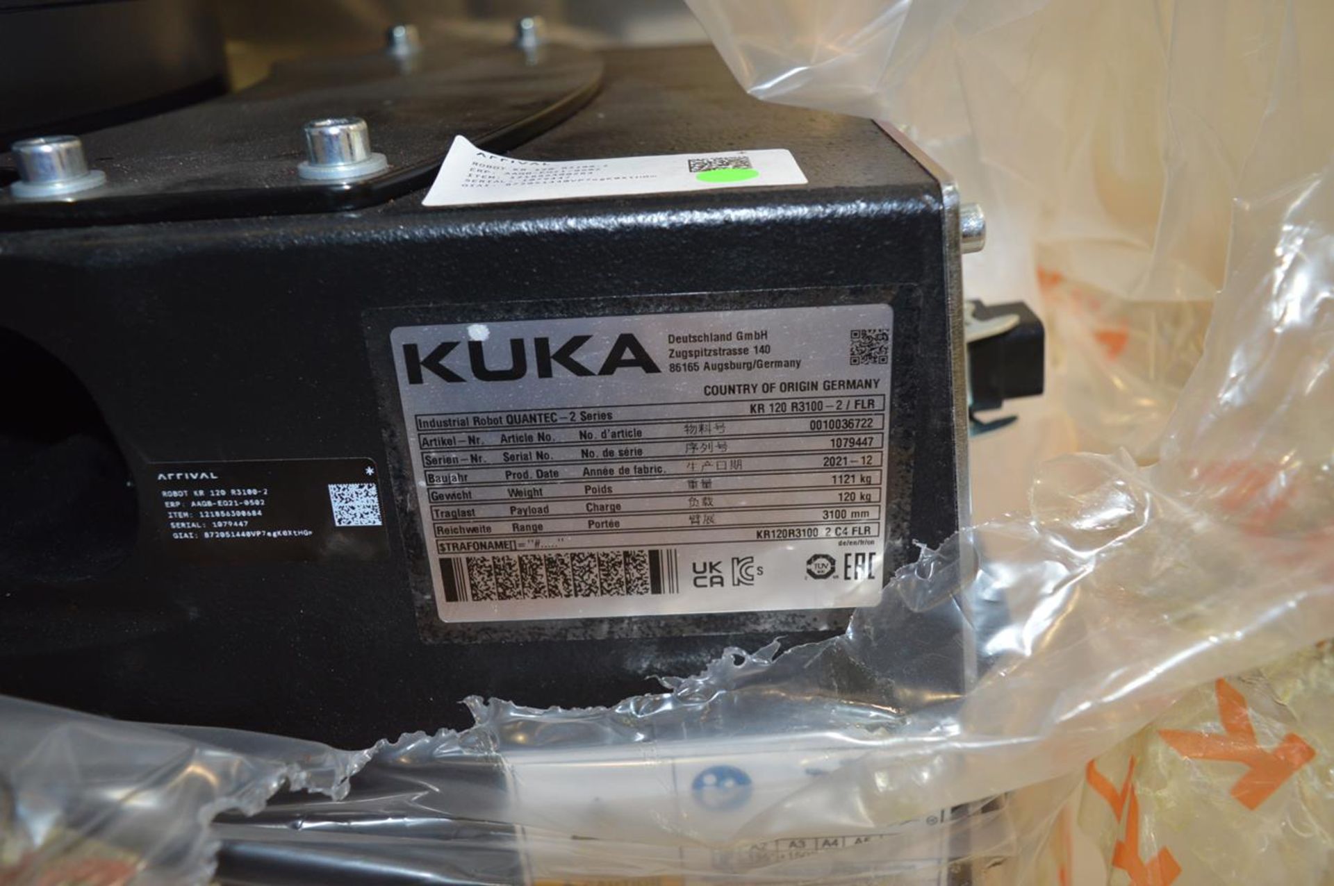 Kuka, KR120 R3100-2/FLR six axis robot, Serial No. 1079447 (DOM: 2021) with KRC4 controller, Serial - Bild 5 aus 6